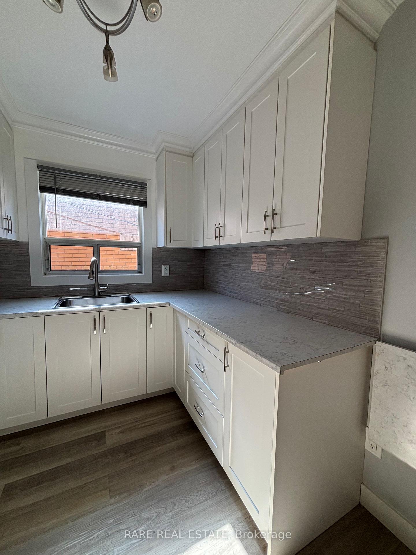 Photo 2 of Unit 2, 269 Augusta Avenue, Toronto, Kensington-Chinatown — HOMEH