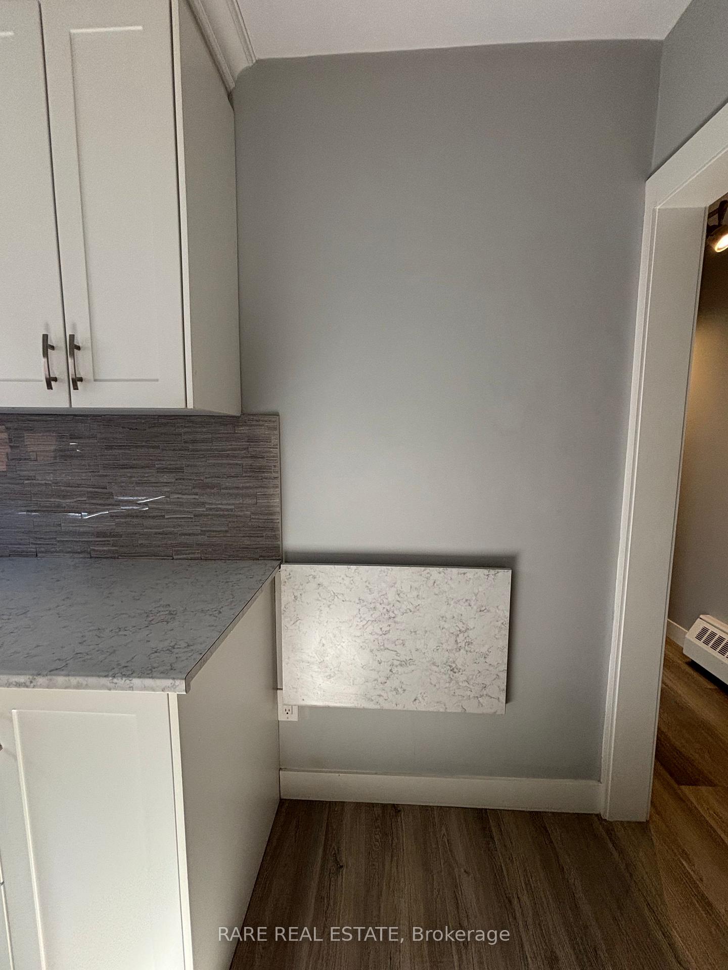 Photo 3 of Unit 2, 269 Augusta Avenue, Toronto, Kensington-Chinatown — HOMEH