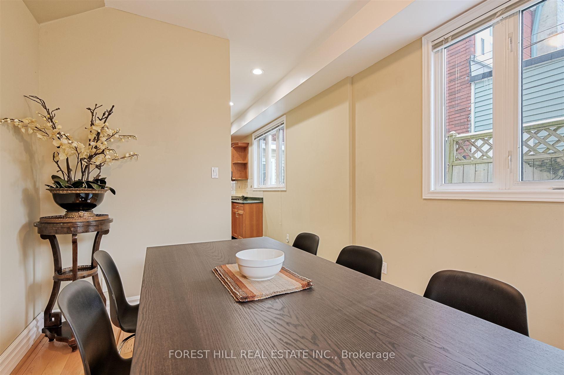 Photo 14 of 135 Major Street, Toronto, University — HOMEH