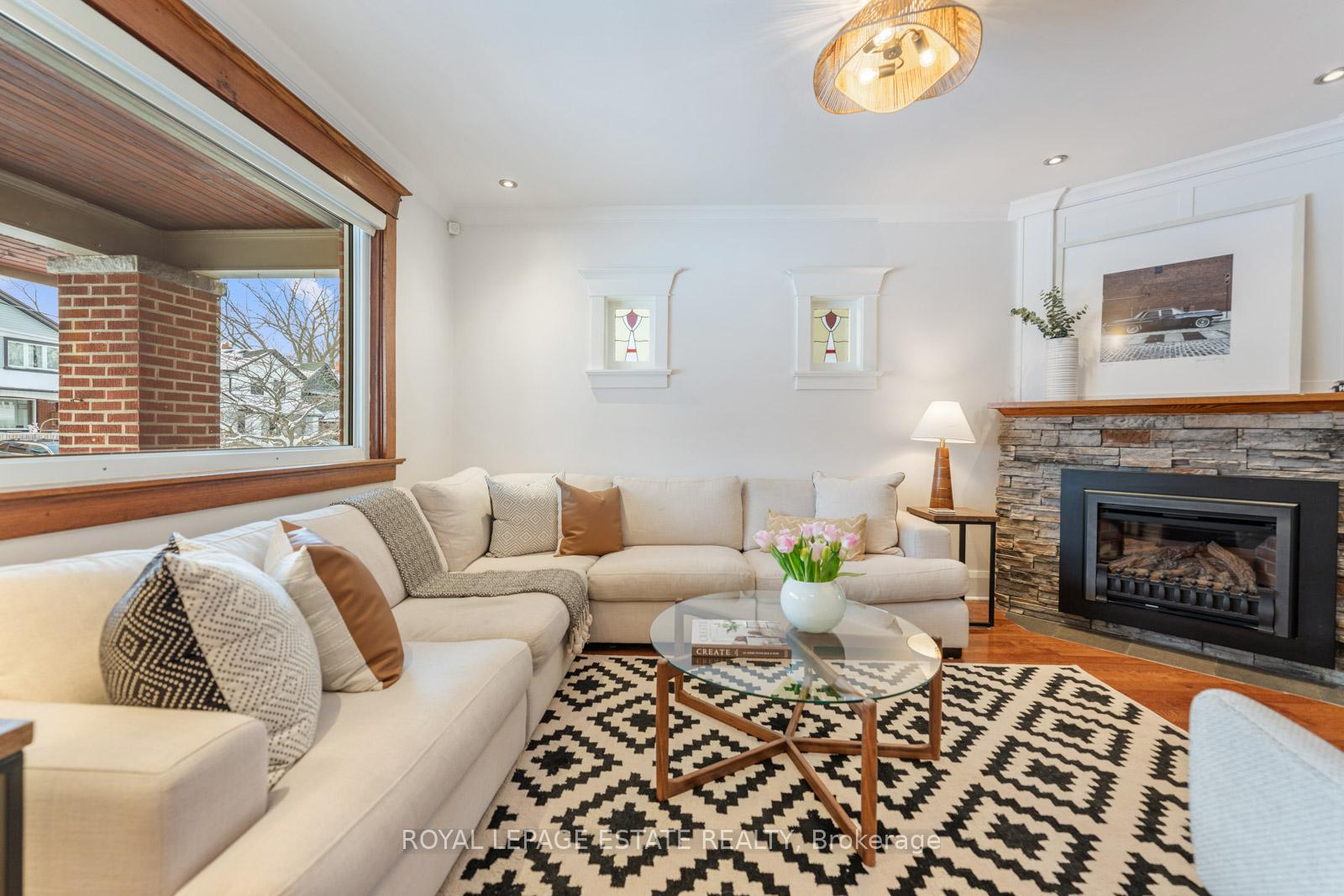 Photo 4 of 135 Bingham Avenue, Toronto, The Beaches — HOMEH