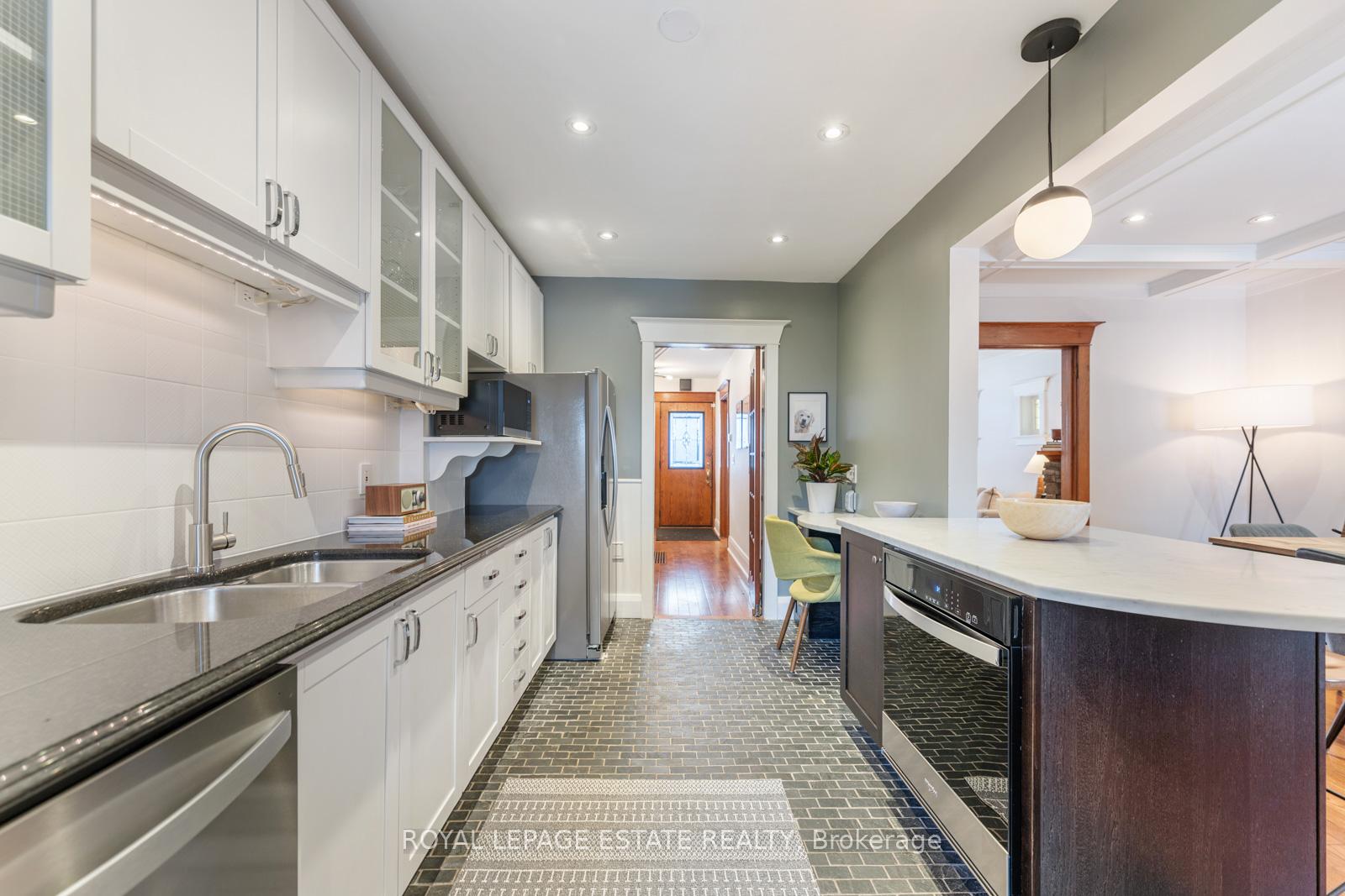 Photo 11 of 135 Bingham Avenue, Toronto, The Beaches — HOMEH