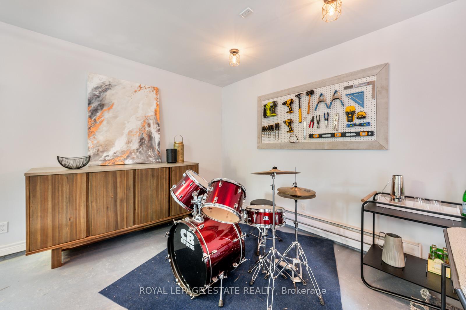 Photo 33 of 135 Bingham Avenue, Toronto, The Beaches — HOMEH