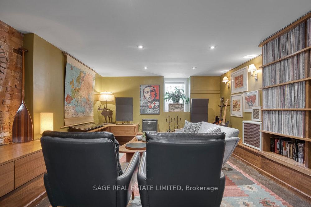 Photo 33 of 76 Mitchell Avenue, Toronto, Niagara — HOMEH