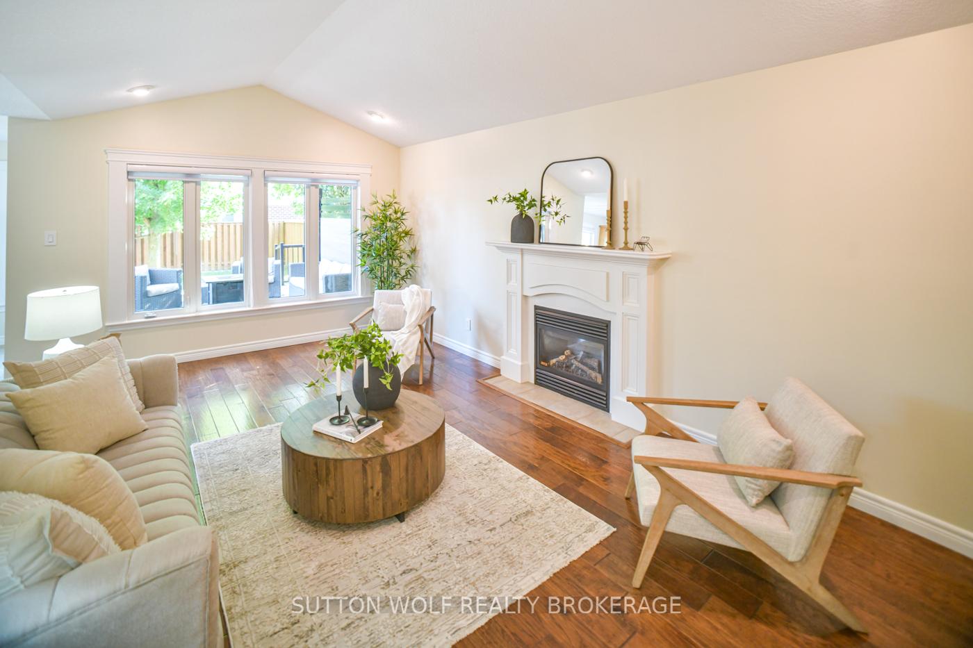 Photo 12 of 98 Steven Street, Strathroy-Caradoc, NE — HOMEH