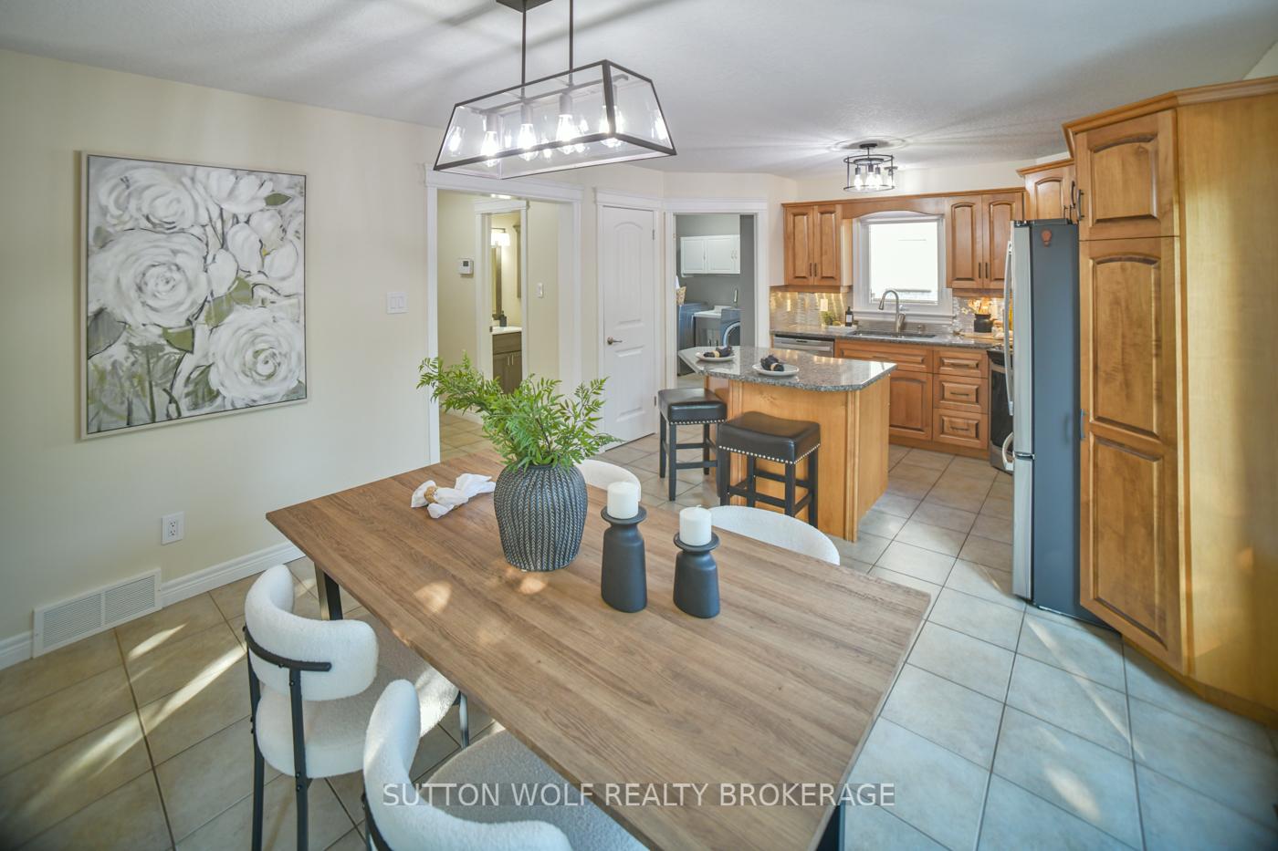 Photo 17 of 98 Steven Street, Strathroy-Caradoc, NE — HOMEH