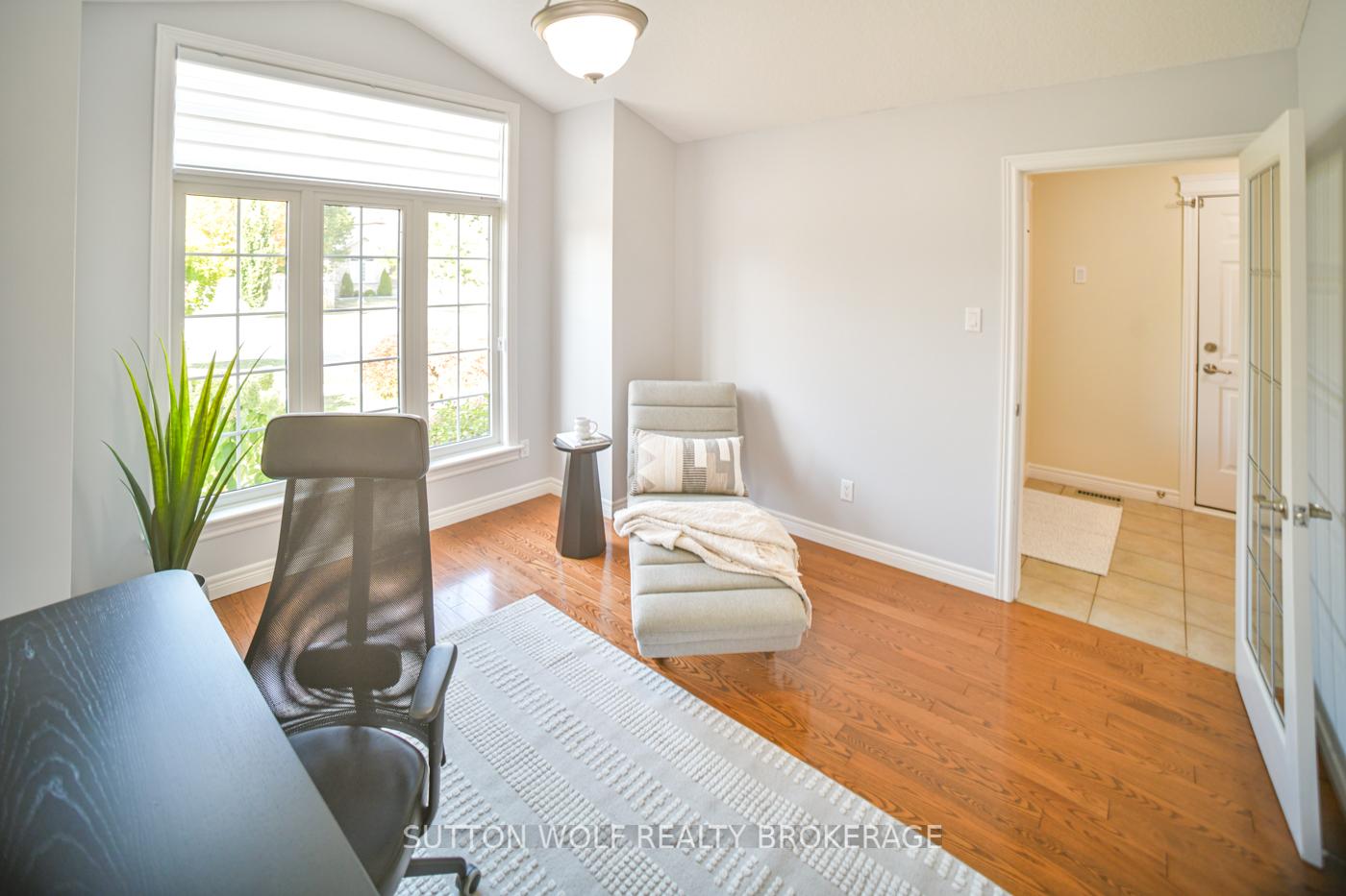 Photo 28 of 98 Steven Street, Strathroy-Caradoc, NE — HOMEH