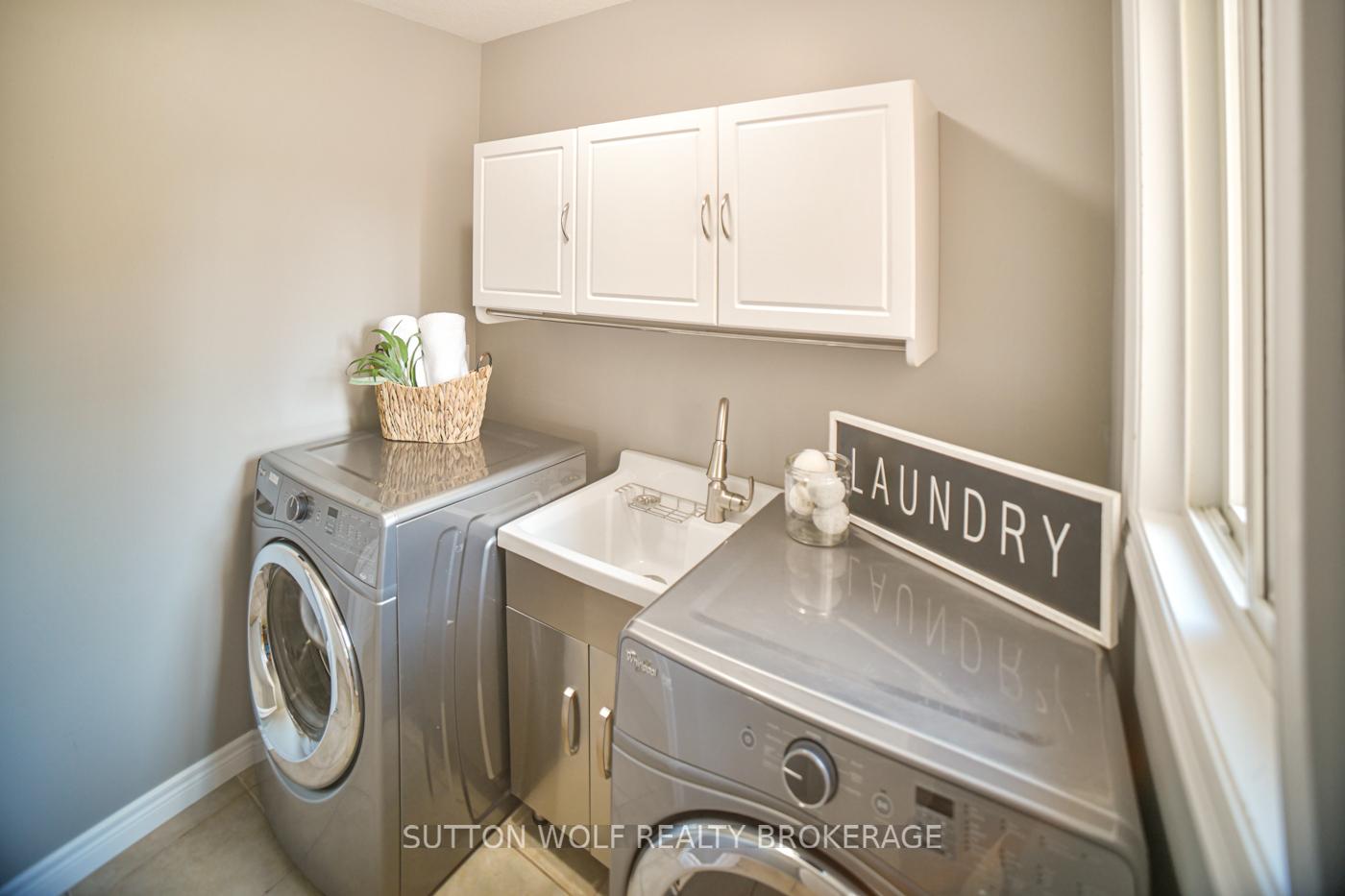 Photo 32 of 98 Steven Street, Strathroy-Caradoc, NE — HOMEH