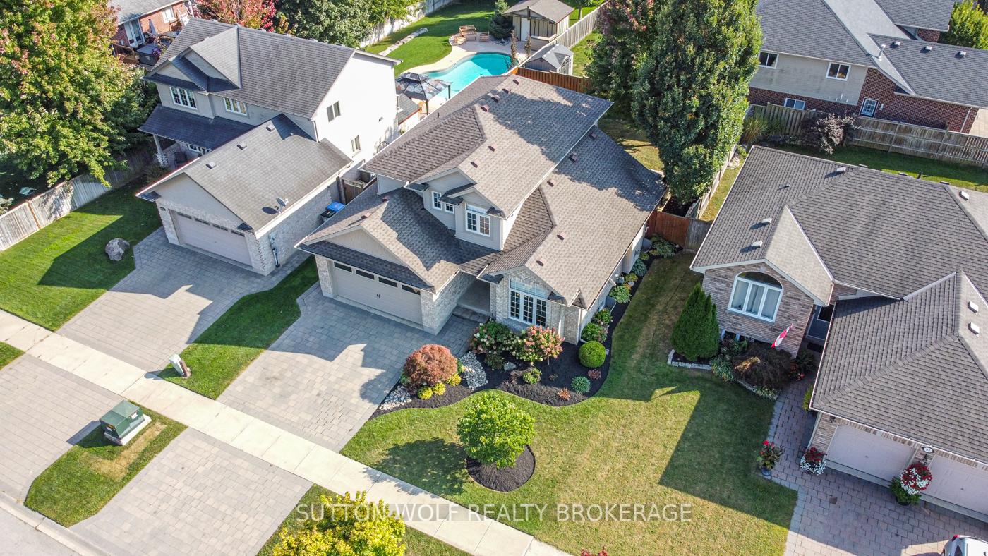 Photo 48 of 98 Steven Street, Strathroy-Caradoc, NE — HOMEH