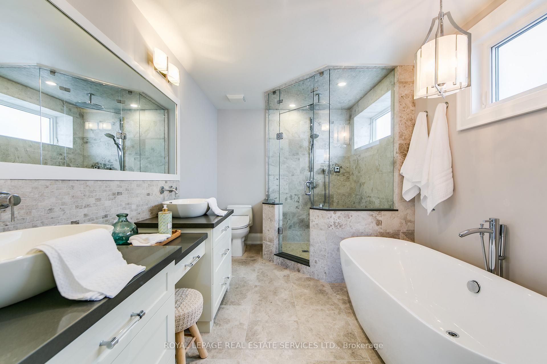 Photo 16 of 61 Spruce Hill Road, Toronto, The Beaches — HOMEH