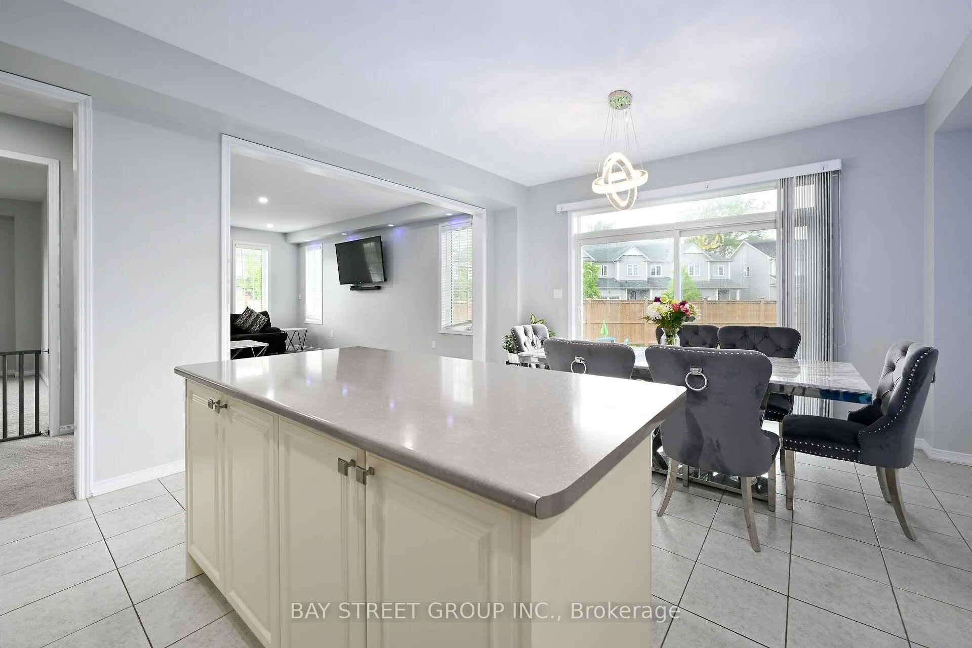 Photo 11 of 19 Froggy Drive, Thorold, Hurricane/Merrittville — HOMEH