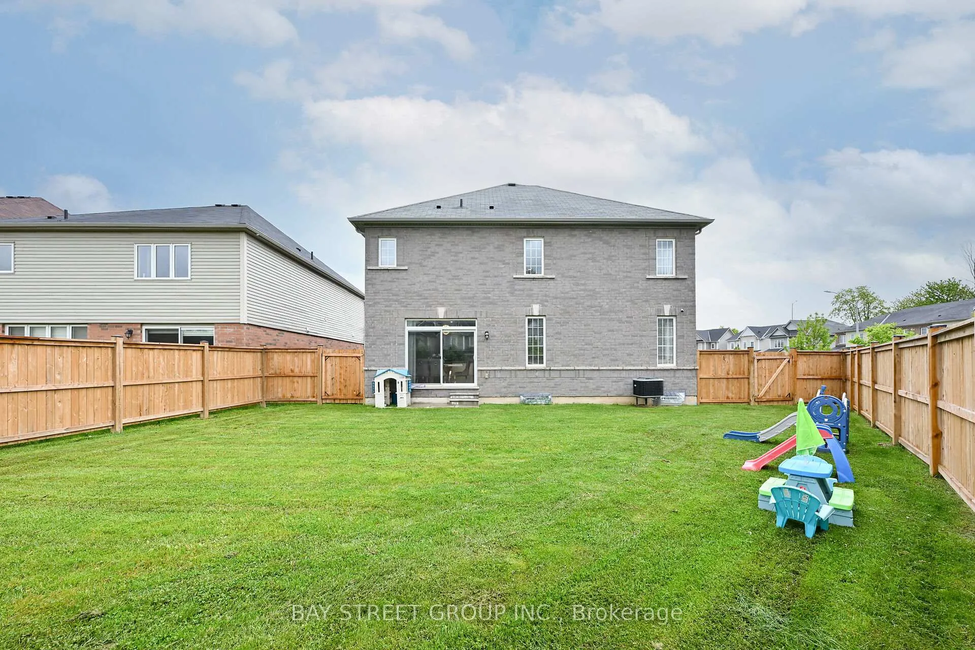 Photo 39 of 19 Froggy Drive, Thorold, Hurricane/Merrittville — HOMEH