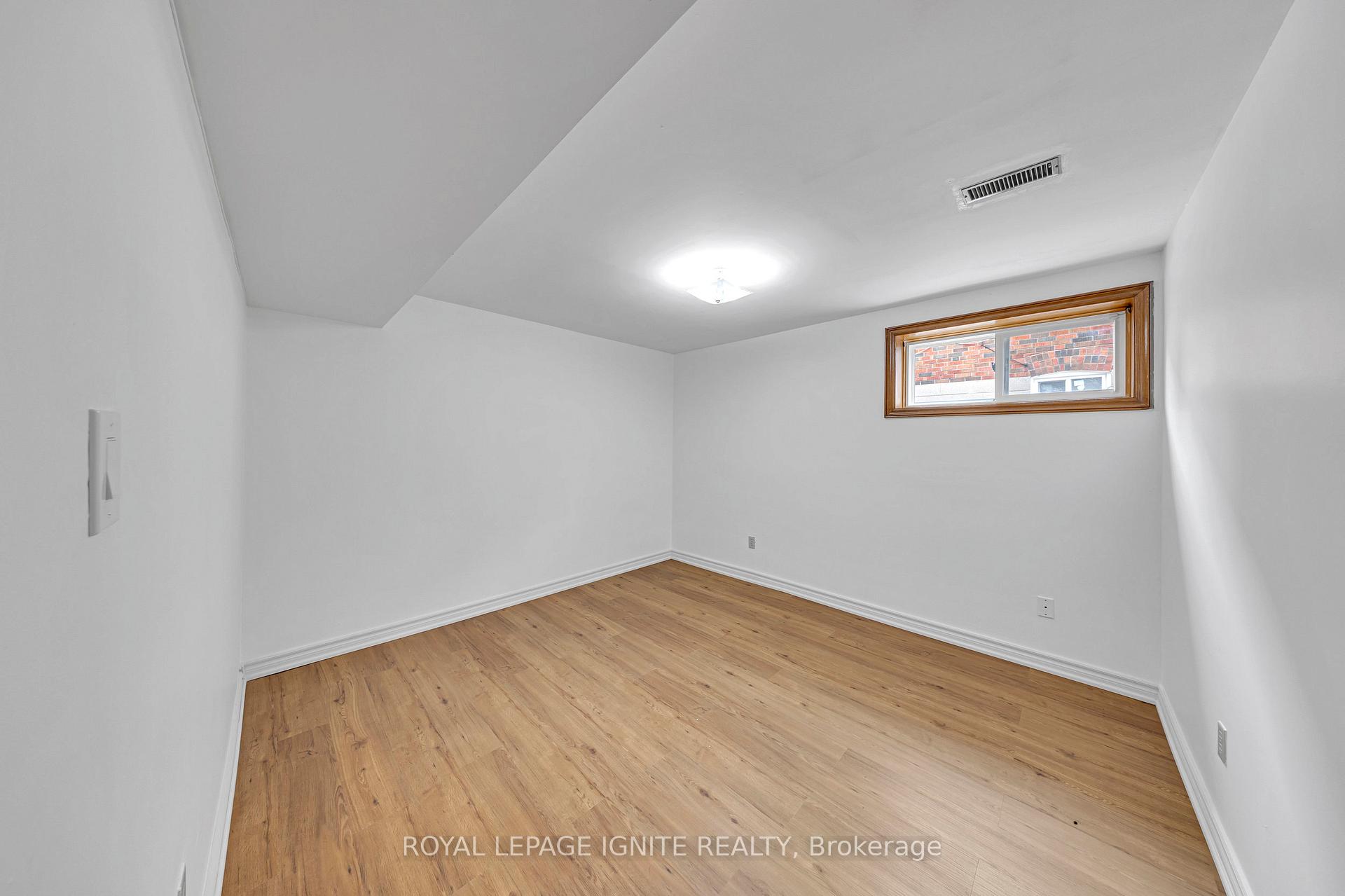Photo 32 of 90 Cleta Drive, Scarborough, Kennedy Park — HOMEH