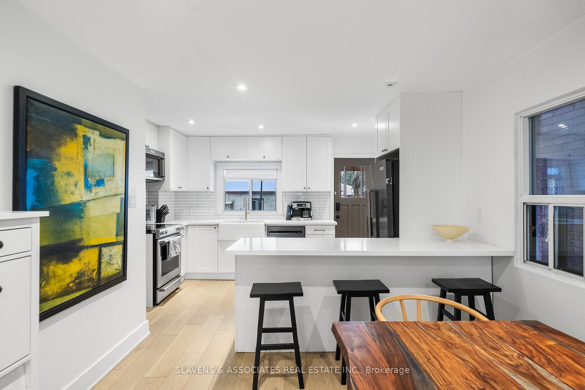 Photo 5 of 11 Hursting Avenue, Toronto, Oakwood Village — HOMEH