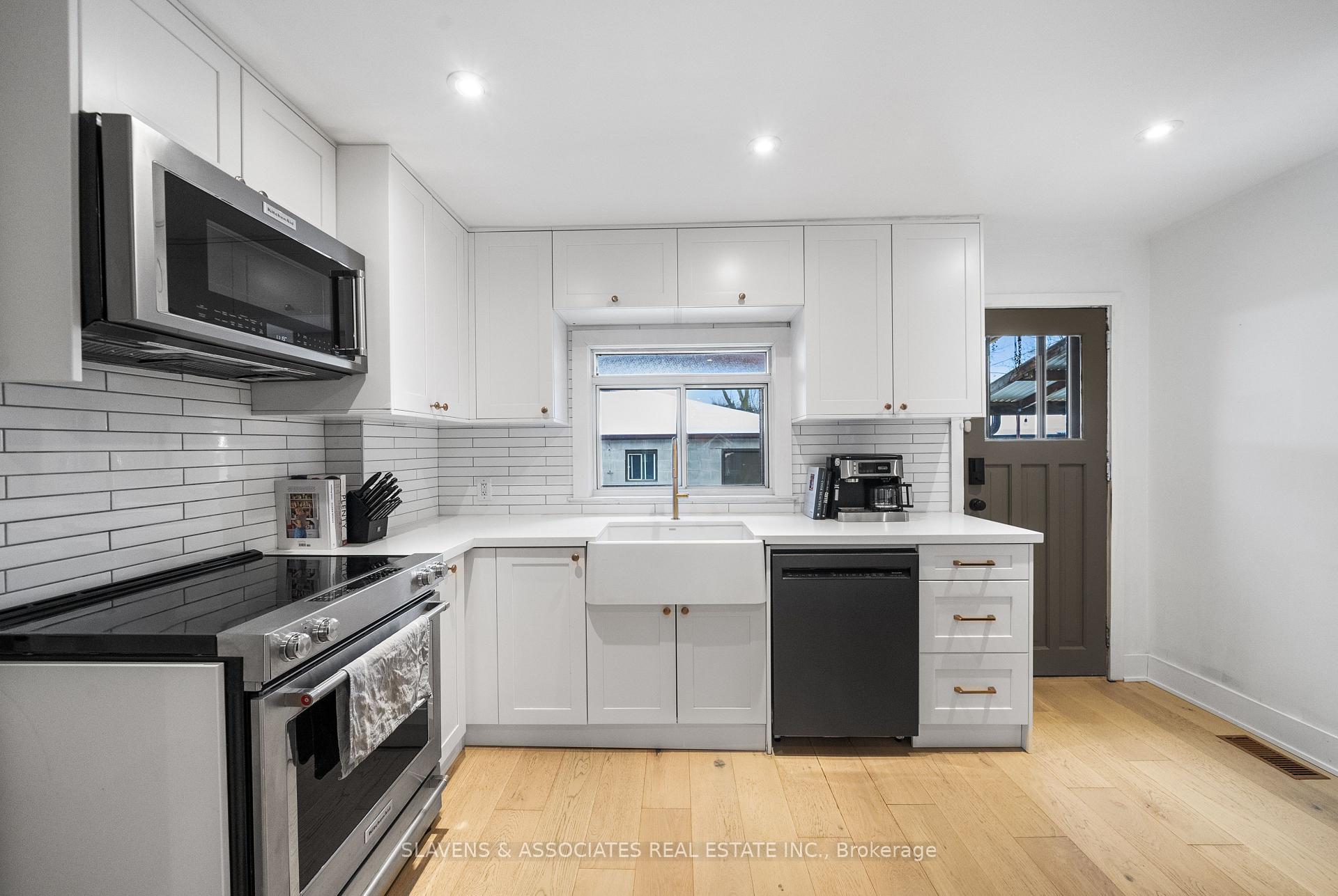 Photo 7 of 11 Hursting Avenue, Toronto, Oakwood Village — HOMEH