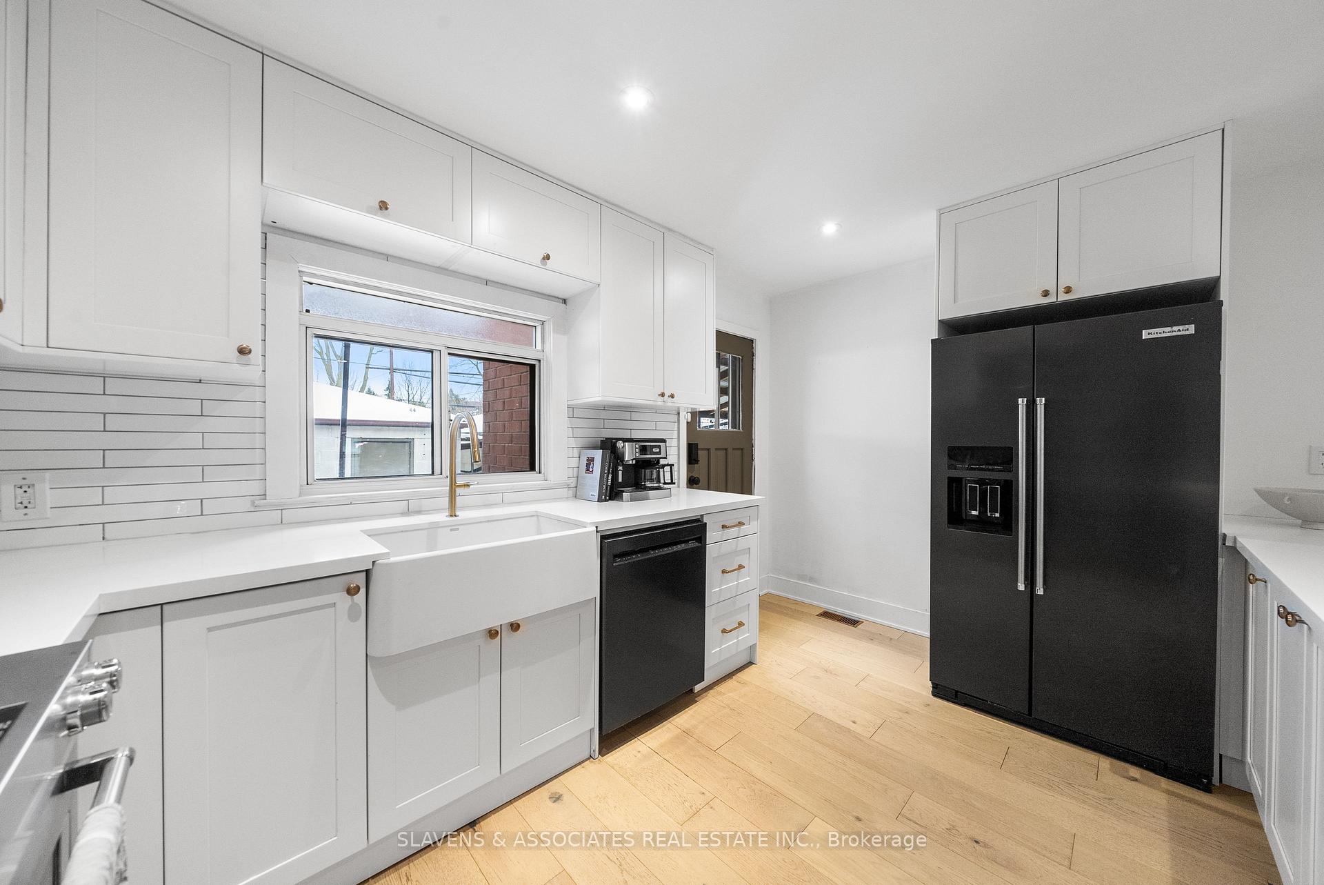Photo 8 of 11 Hursting Avenue, Toronto, Oakwood Village — HOMEH