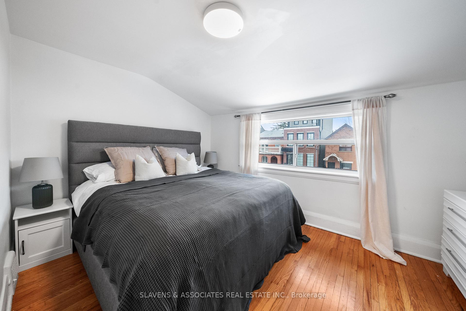 Photo 11 of 11 Hursting Avenue, Toronto, Oakwood Village — HOMEH