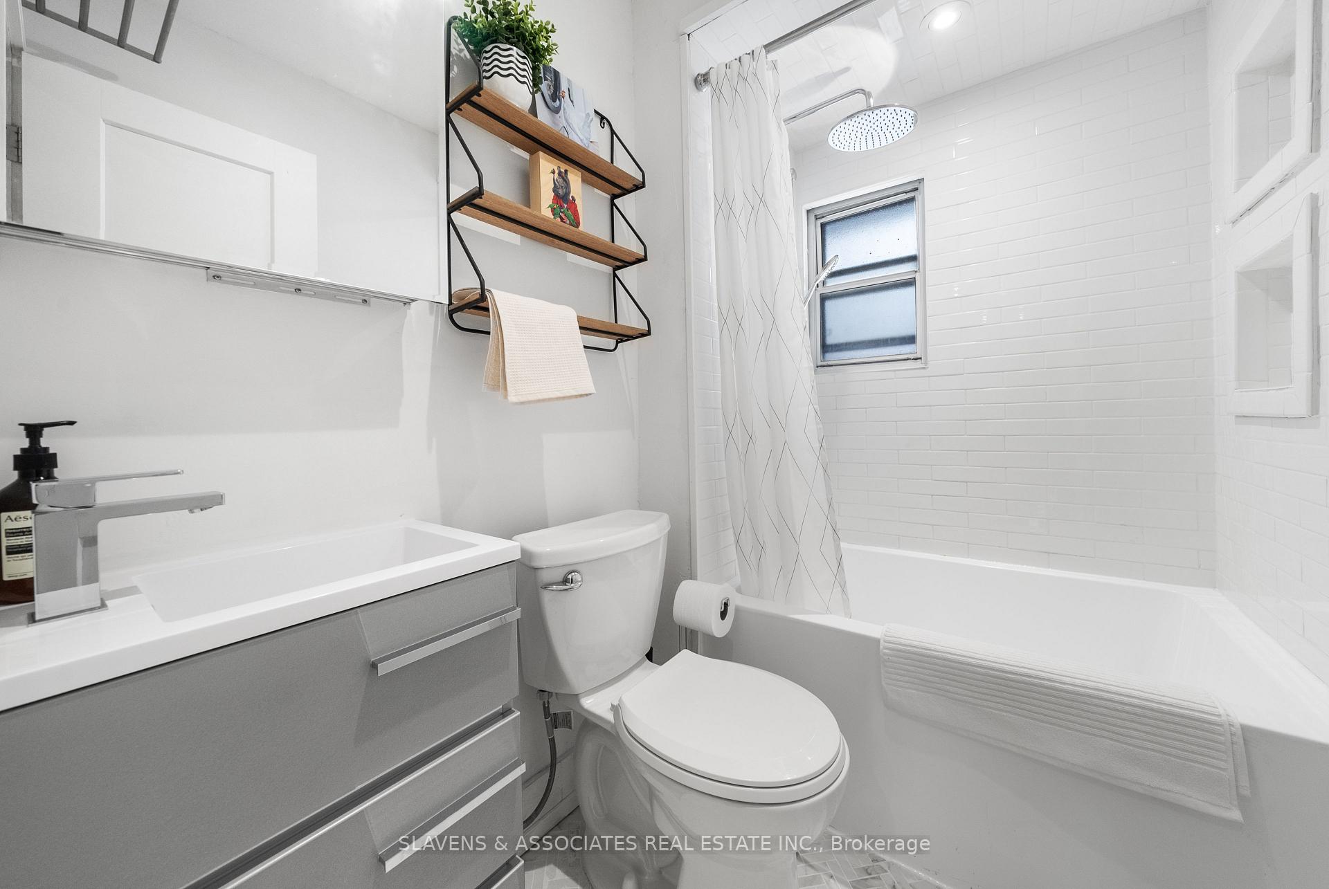 Photo 22 of 11 Hursting Avenue, Toronto, Oakwood Village — HOMEH