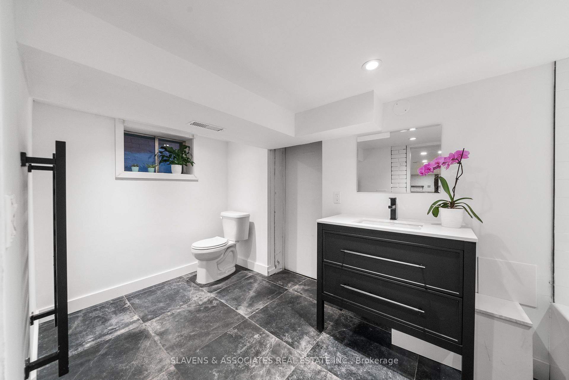 Photo 21 of 11 Hursting Avenue, Toronto, Oakwood Village — HOMEH
