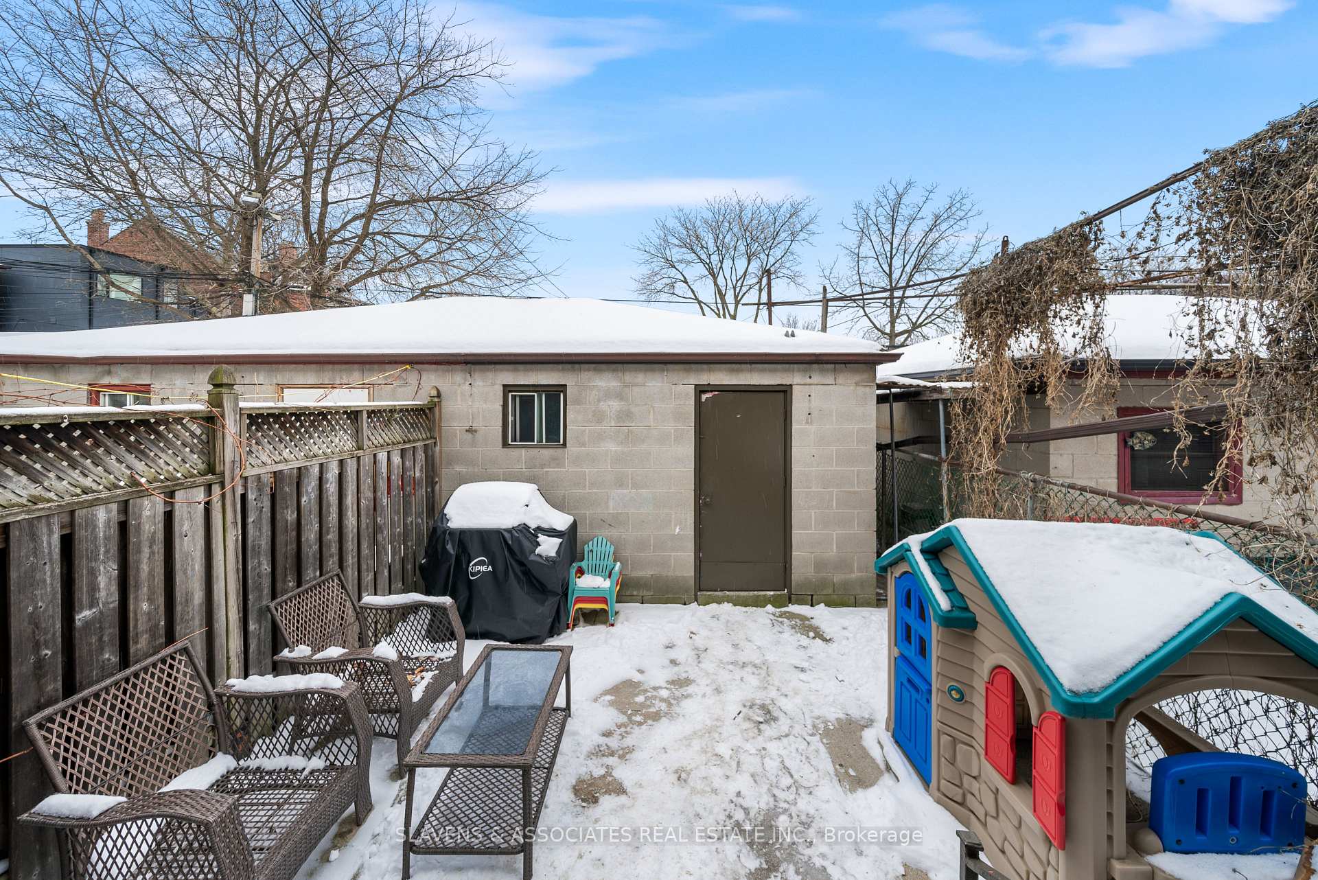 Photo 23 of 11 Hursting Avenue, Toronto, Oakwood Village — HOMEH