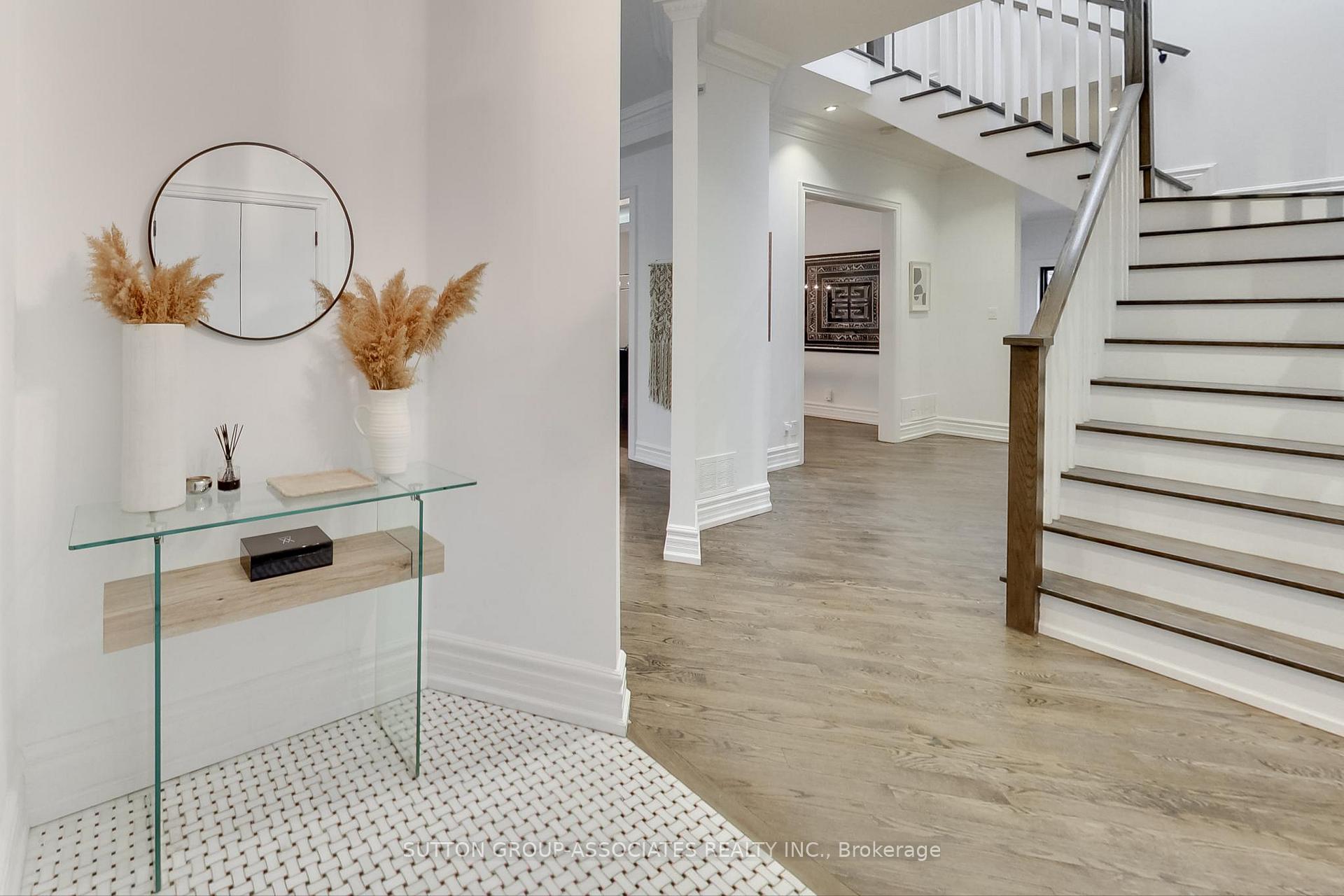 Photo 4 of 641 St Germain Avenue, Toronto, Bedford Park-Nortown — HOMEH