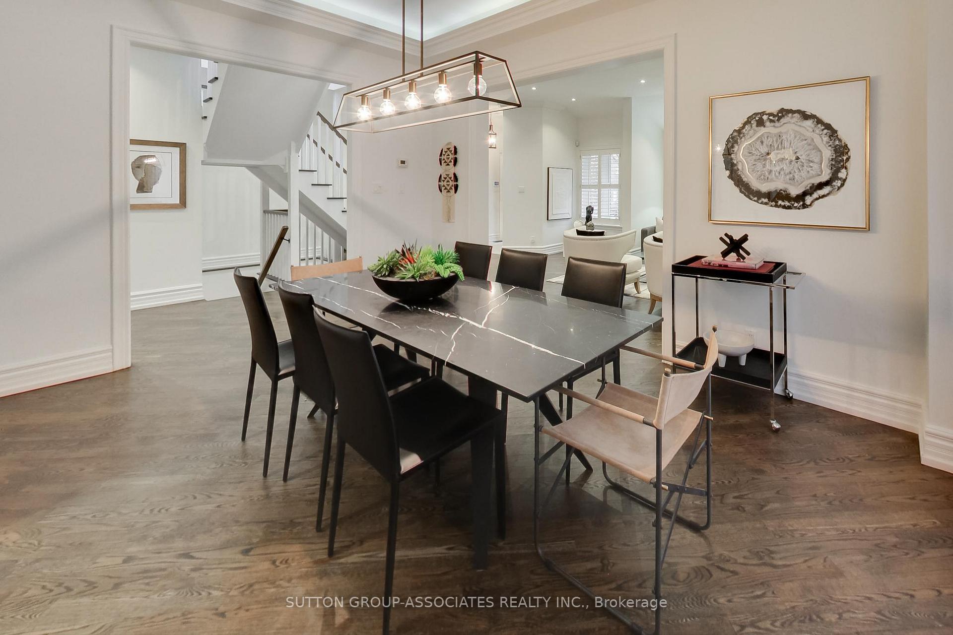 Photo 10 of 641 St Germain Avenue, Toronto, Bedford Park-Nortown — HOMEH