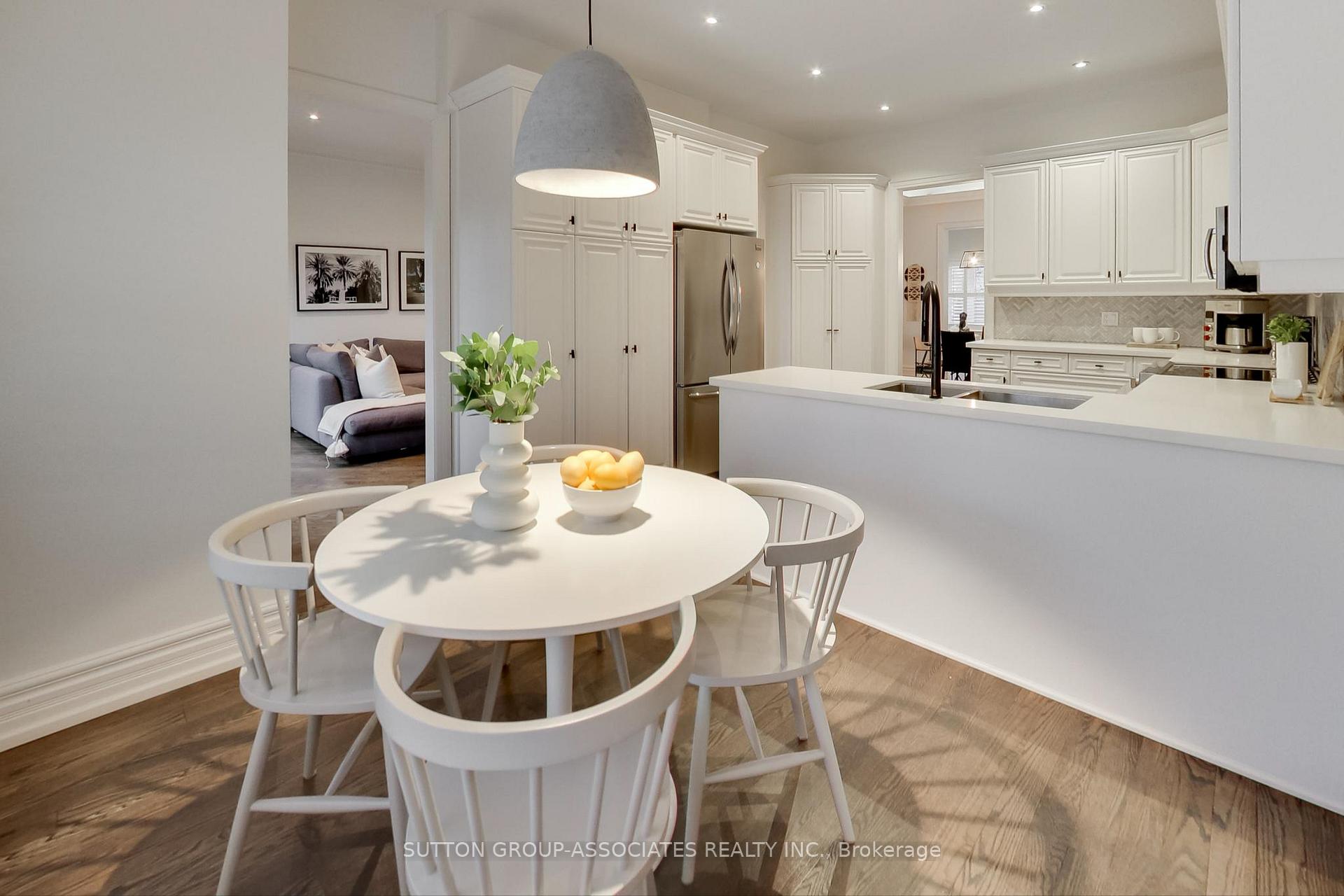 Photo 19 of 641 St Germain Avenue, Toronto, Bedford Park-Nortown — HOMEH