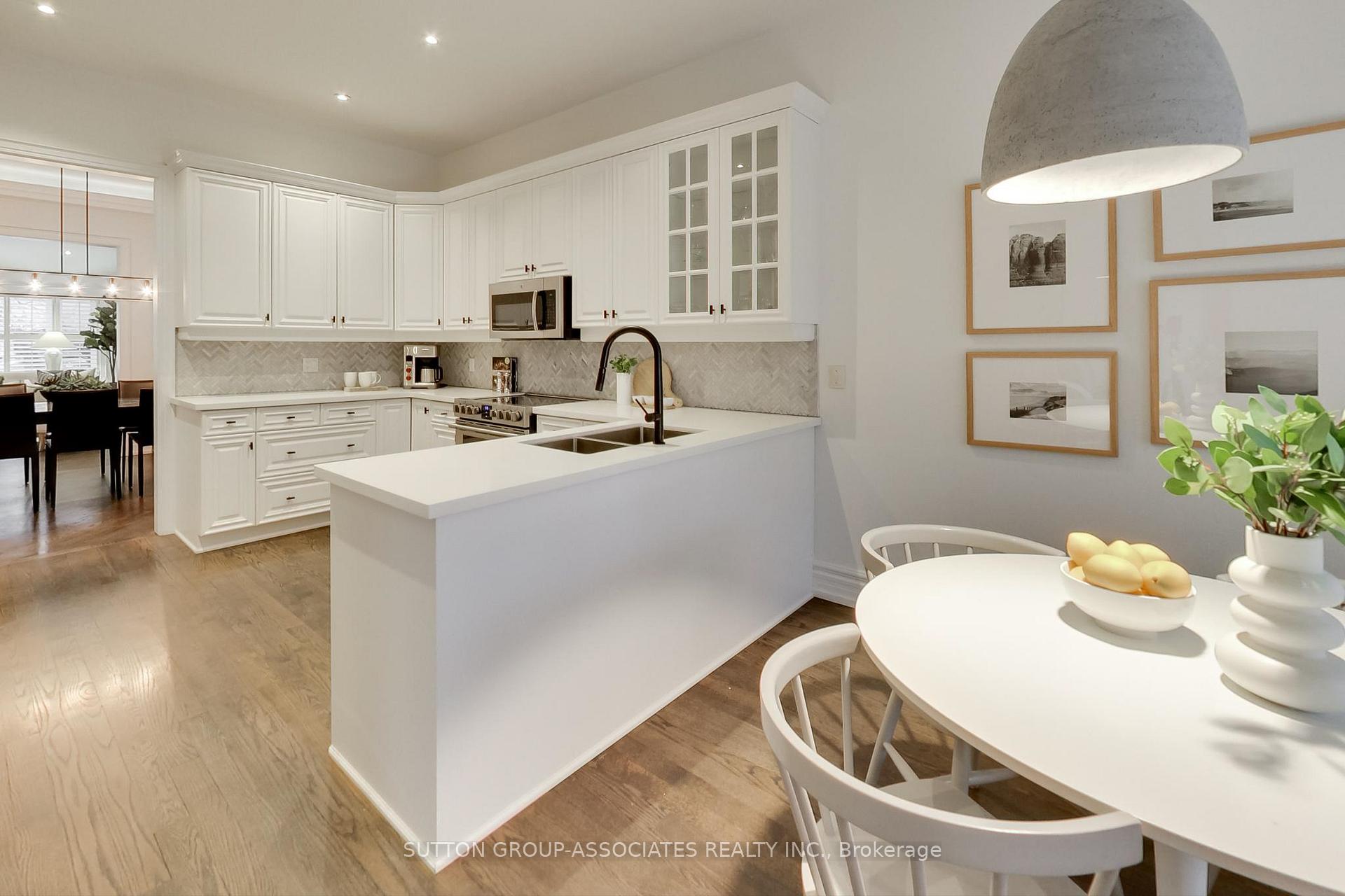 Photo 20 of 641 St Germain Avenue, Toronto, Bedford Park-Nortown — HOMEH