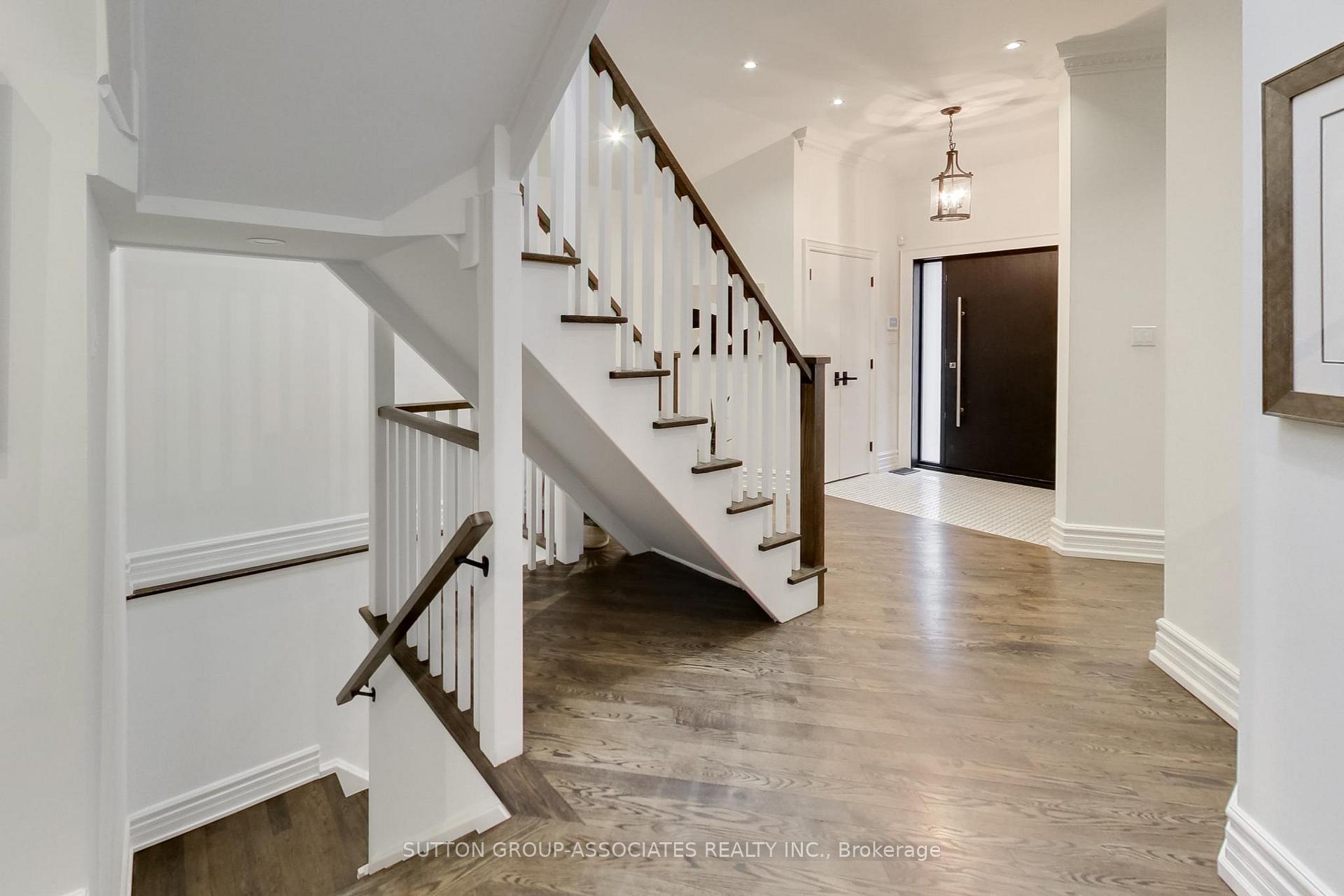 Photo 22 of 641 St Germain Avenue, Toronto, Bedford Park-Nortown — HOMEH