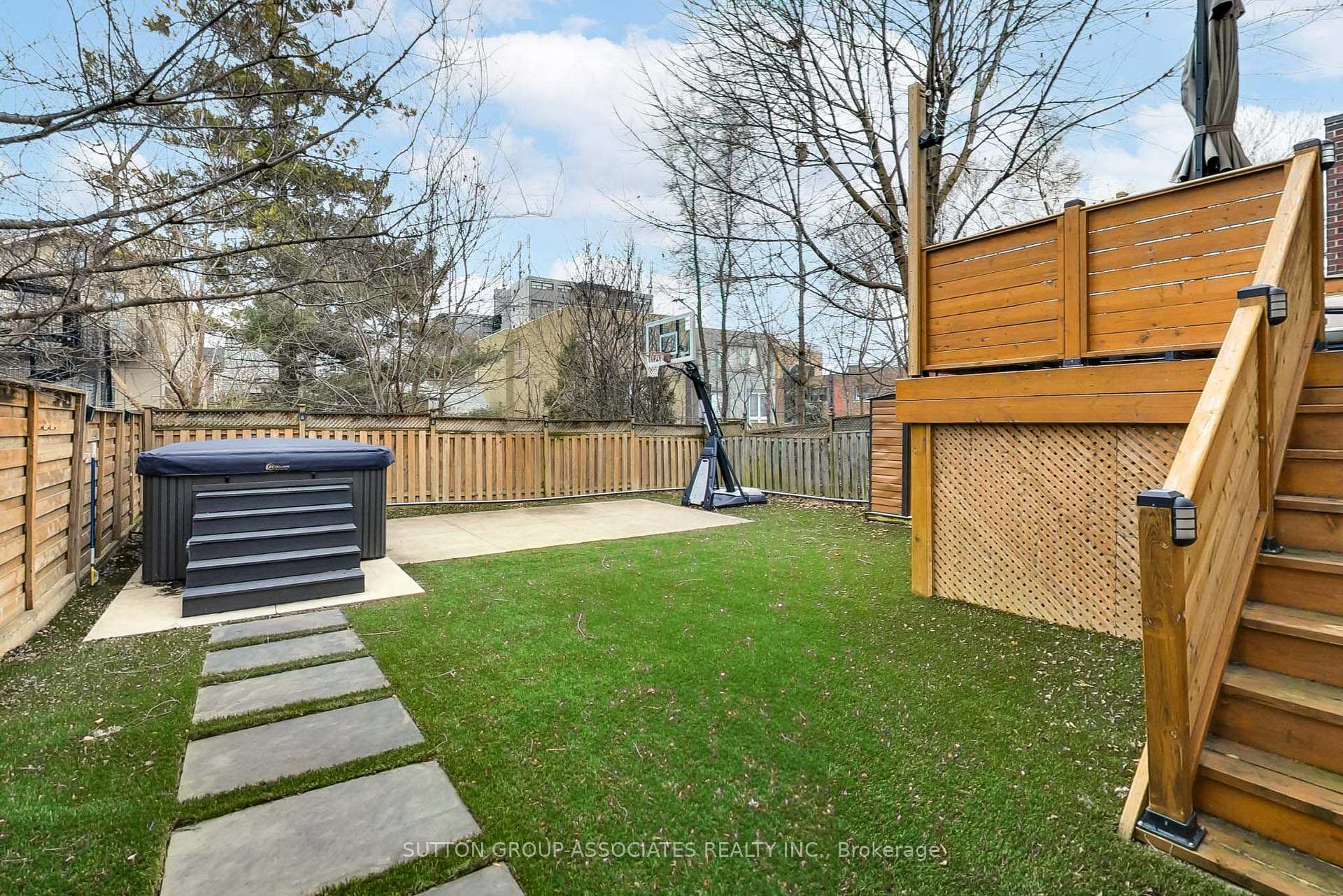 Photo 47 of 641 St Germain Avenue, Toronto, Bedford Park-Nortown — HOMEH