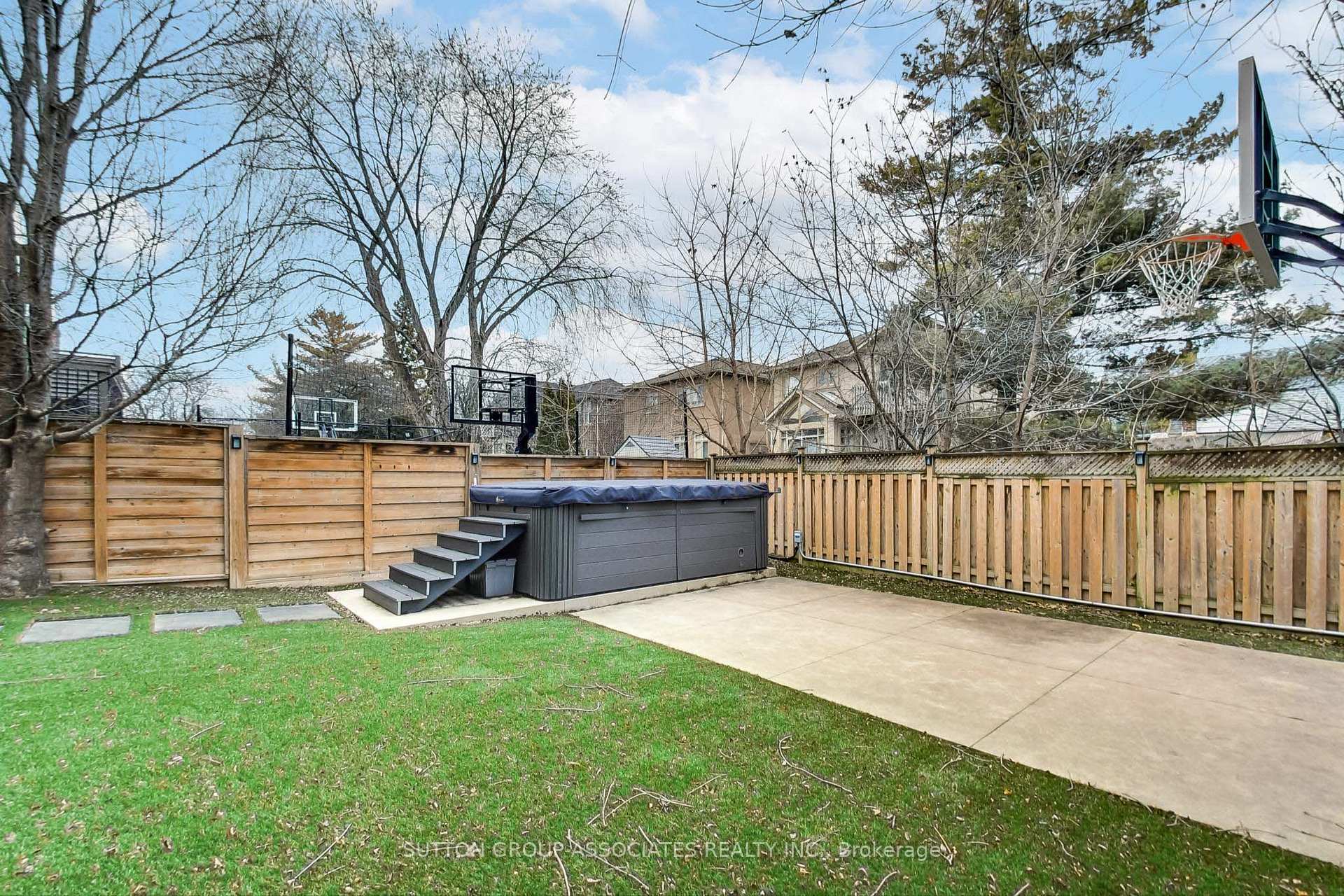 Photo 48 of 641 St Germain Avenue, Toronto, Bedford Park-Nortown — HOMEH