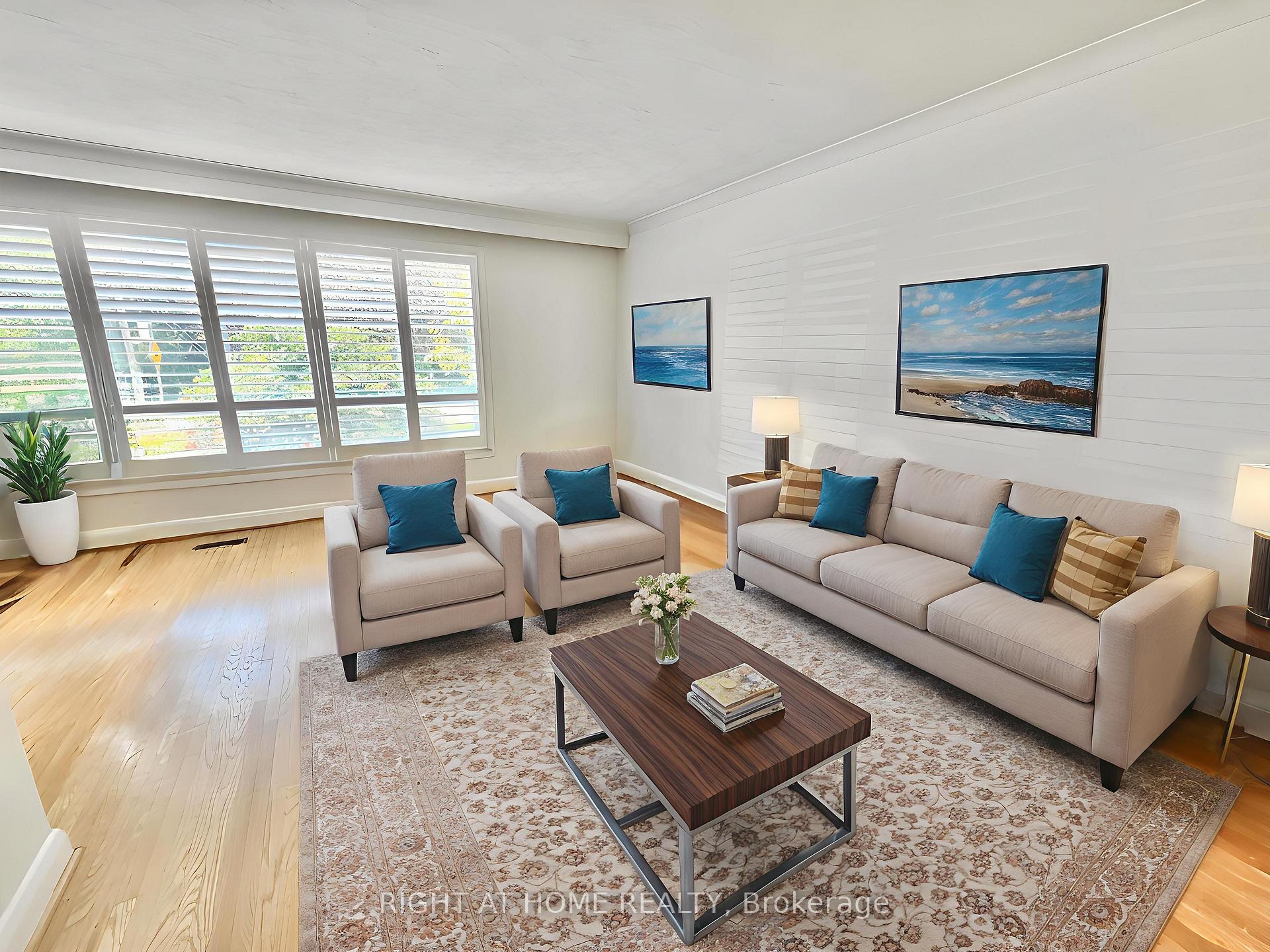Photo 4 of 37 Gooderham Drive, Scarborough, Wexford-Maryvale — HOMEH