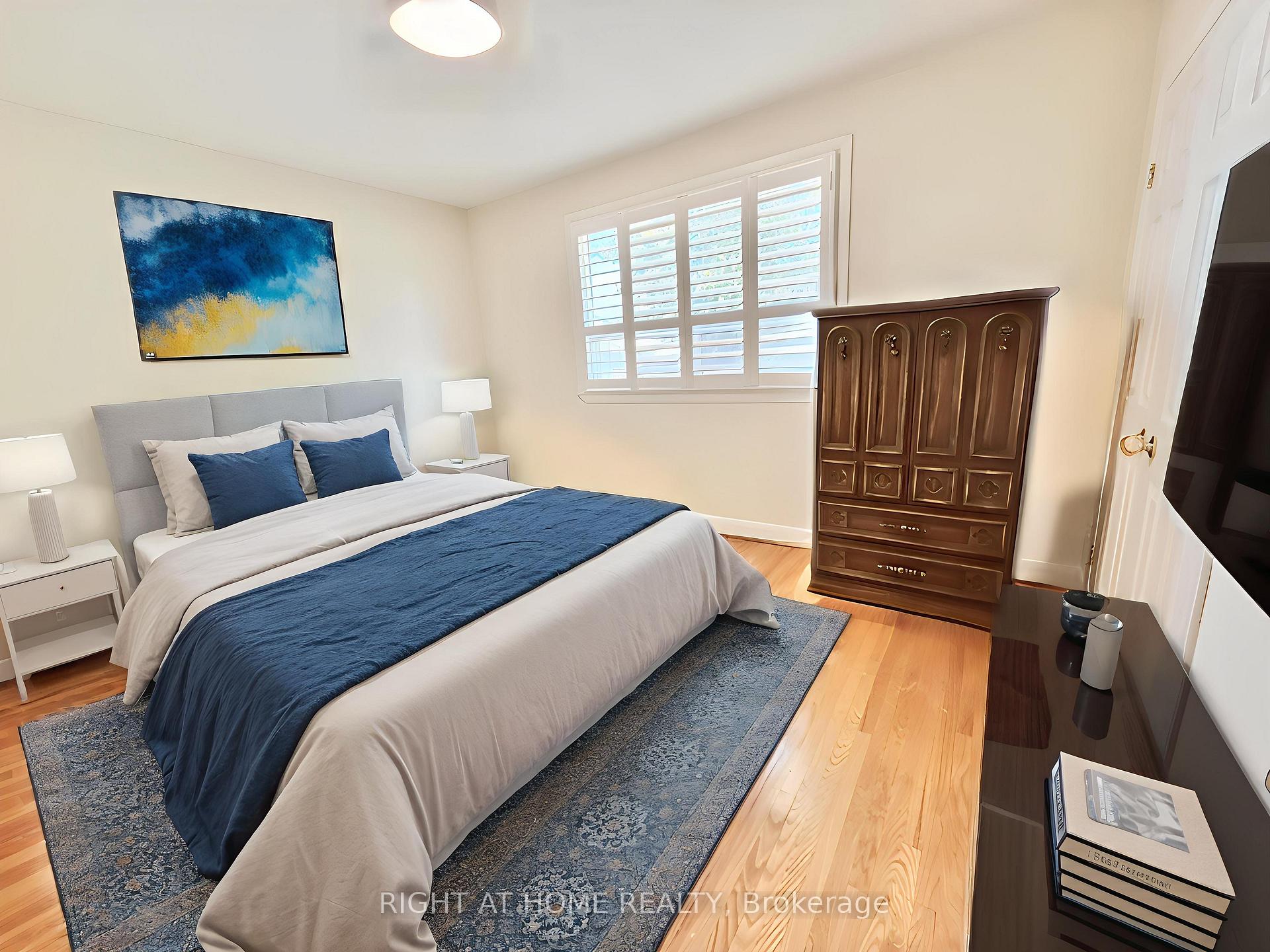 Photo 5 of 37 Gooderham Drive, Scarborough, Wexford-Maryvale — HOMEH