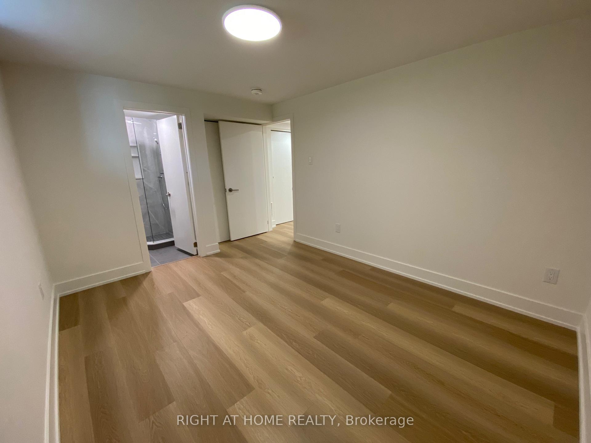 Photo 36 of 37 Gooderham Drive, Scarborough, Wexford-Maryvale — HOMEH