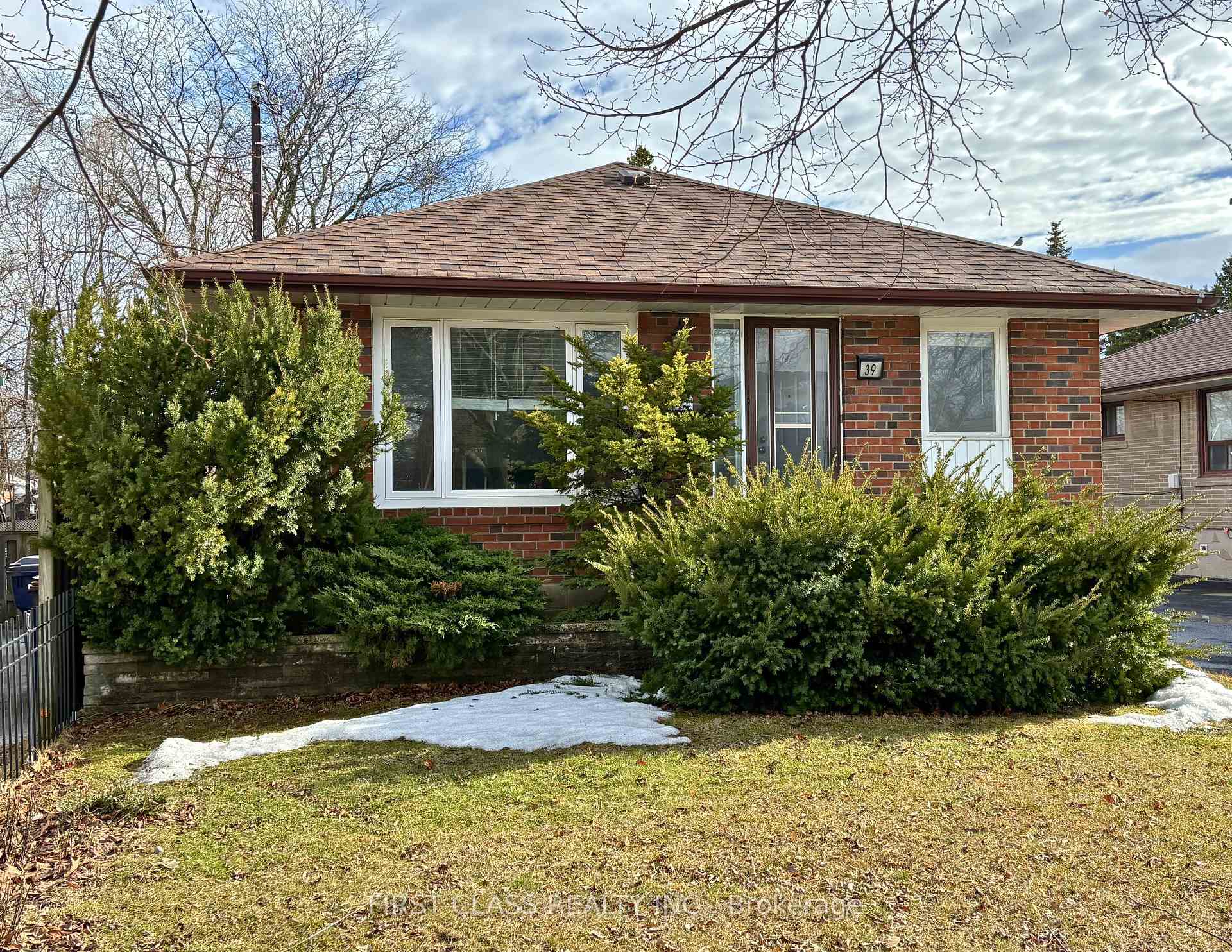 Front of 39 Joanna Drive