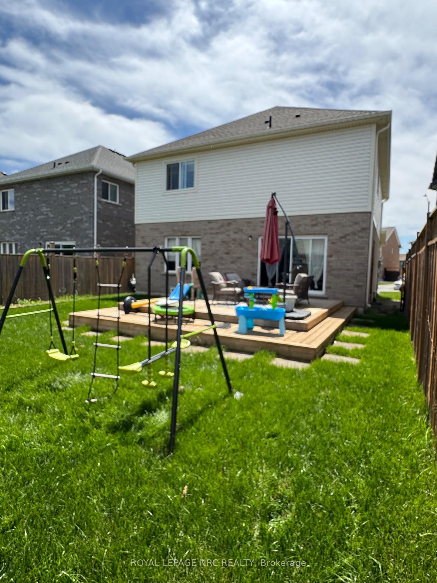 Photo 36 of 6 Elderberry Road, Thorold, Confederation Heights — HOMEH