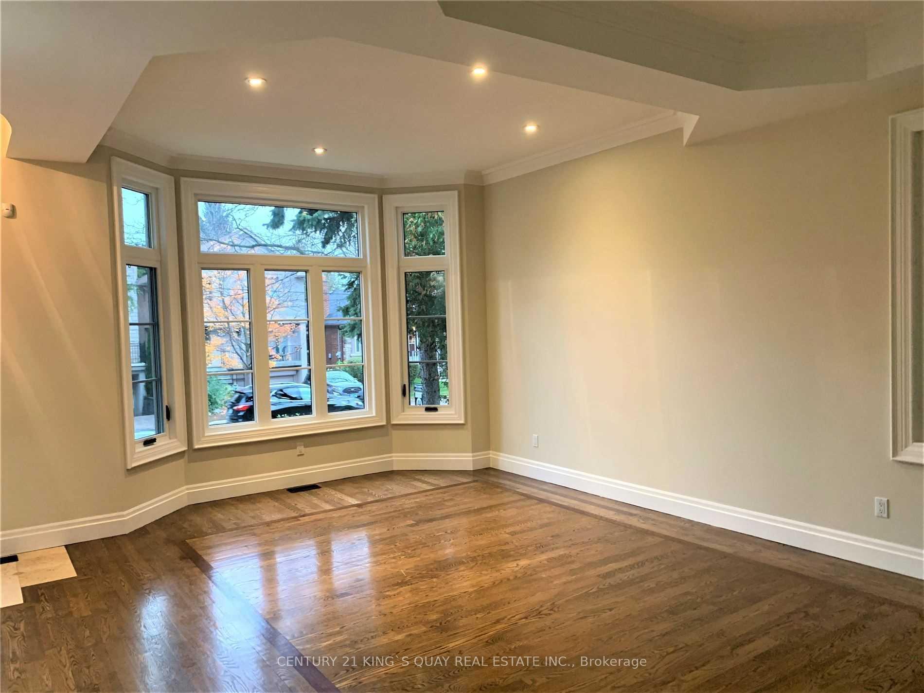 Photo 2 of 353 Glengarry Avenue, Toronto, Bedford Park-Nortown — HOMEH