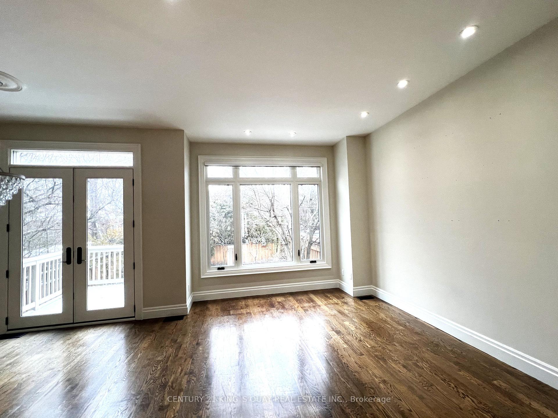 Photo 7 of 353 Glengarry Avenue, Toronto, Bedford Park-Nortown — HOMEH