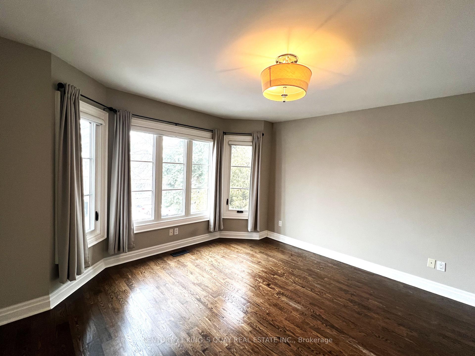 Photo 14 of 353 Glengarry Avenue, Toronto, Bedford Park-Nortown — HOMEH