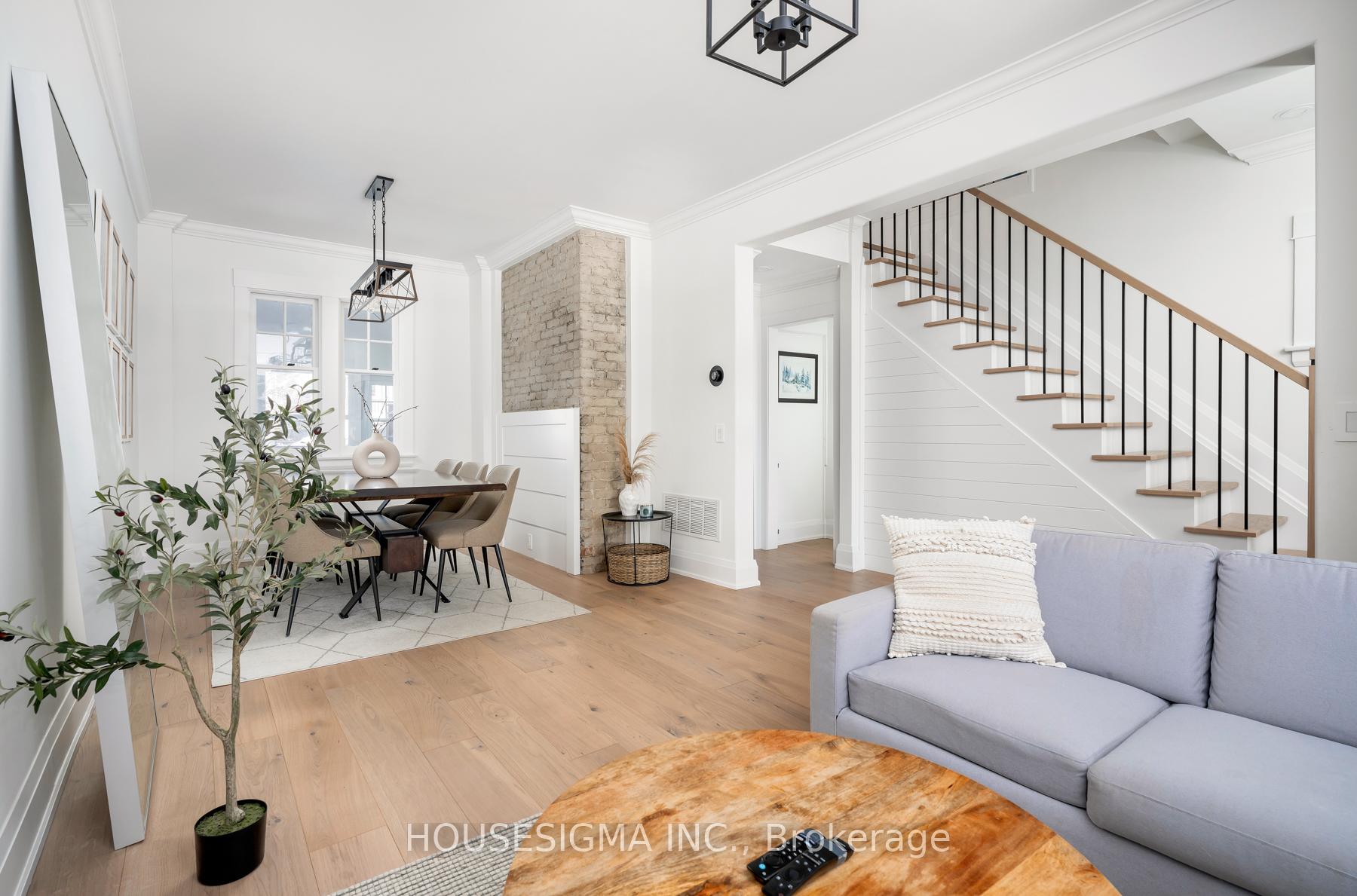 Photo 8 of 308 Kingswood Road, Toronto, The Beaches — HOMEH