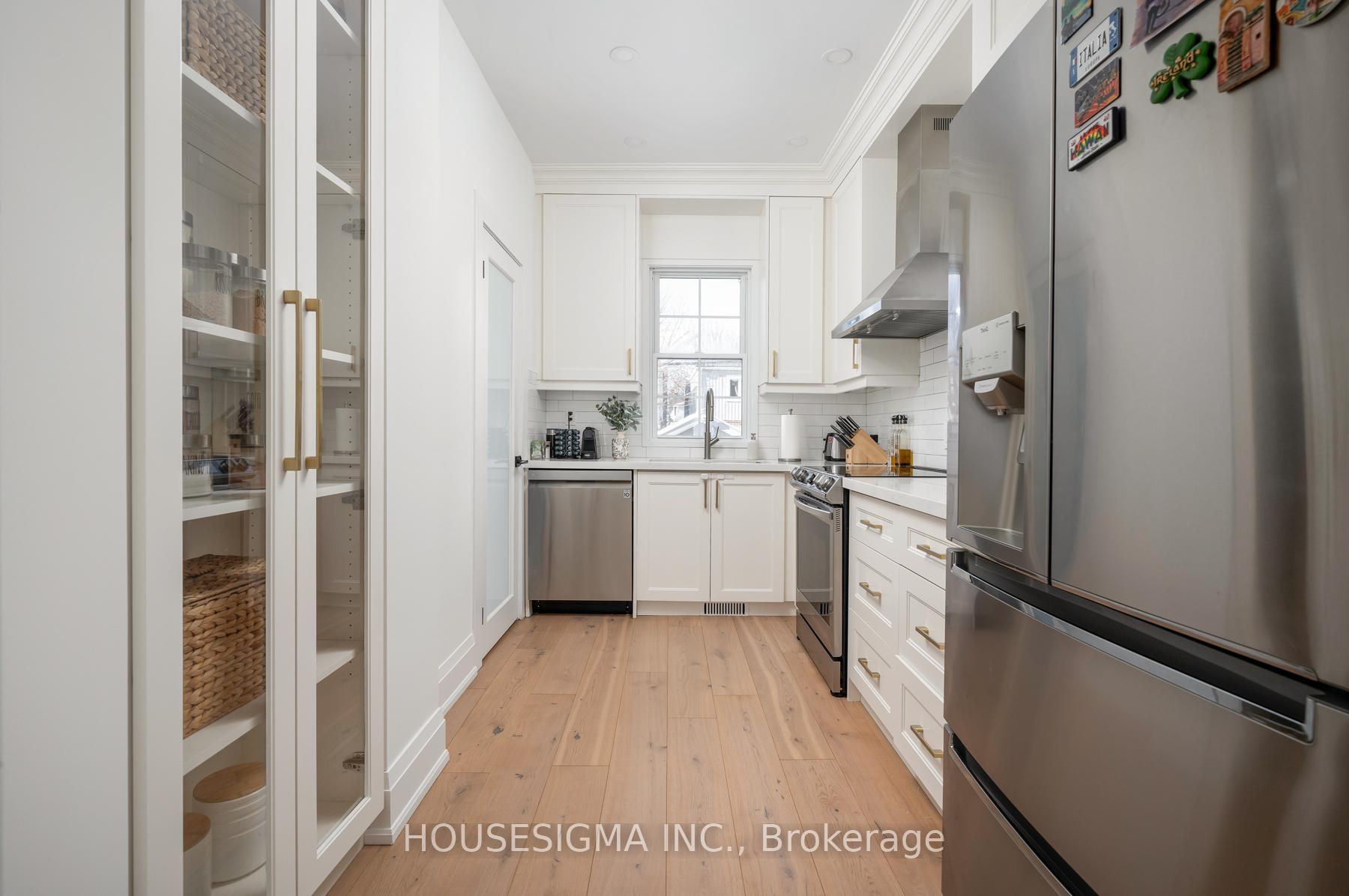 Photo 10 of 308 Kingswood Road, Toronto, The Beaches — HOMEH