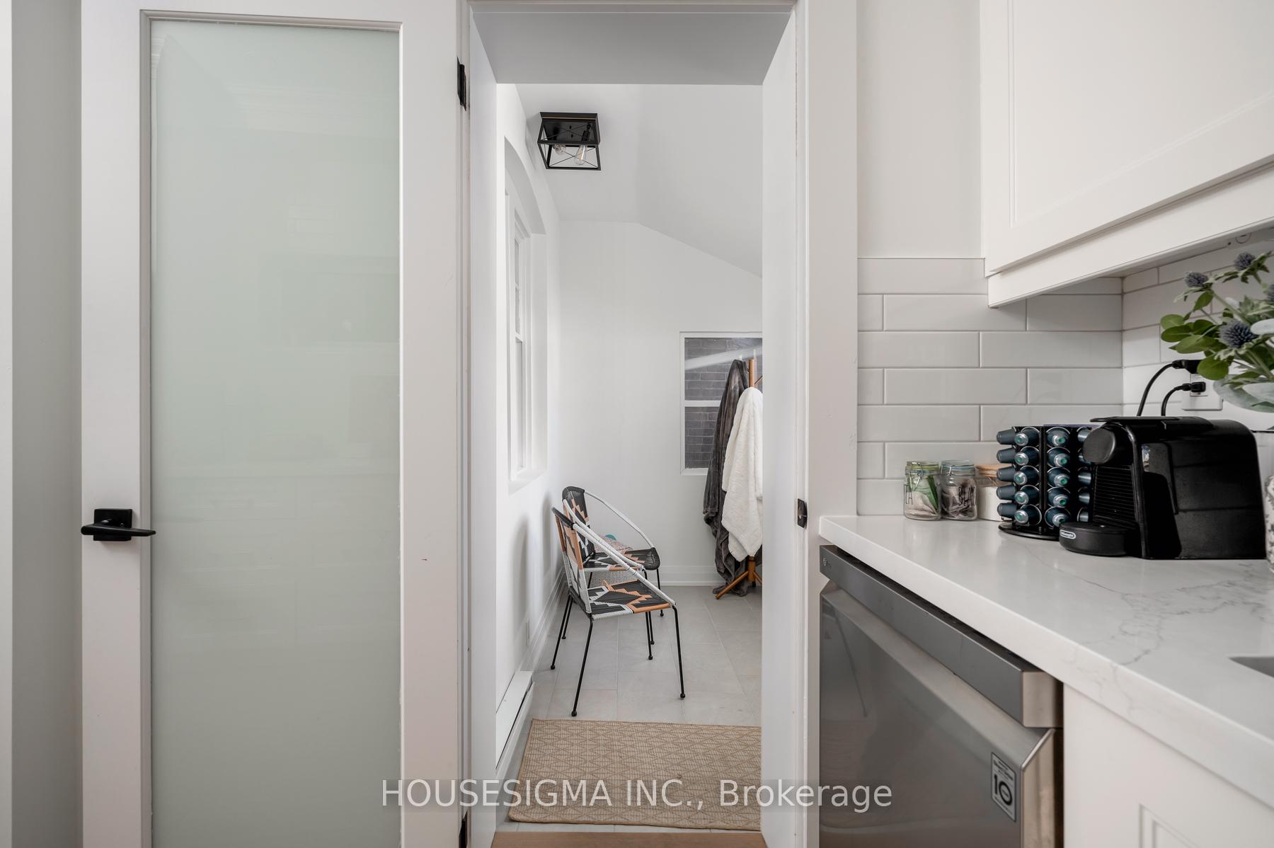 Photo 14 of 308 Kingswood Road, Toronto, The Beaches — HOMEH
