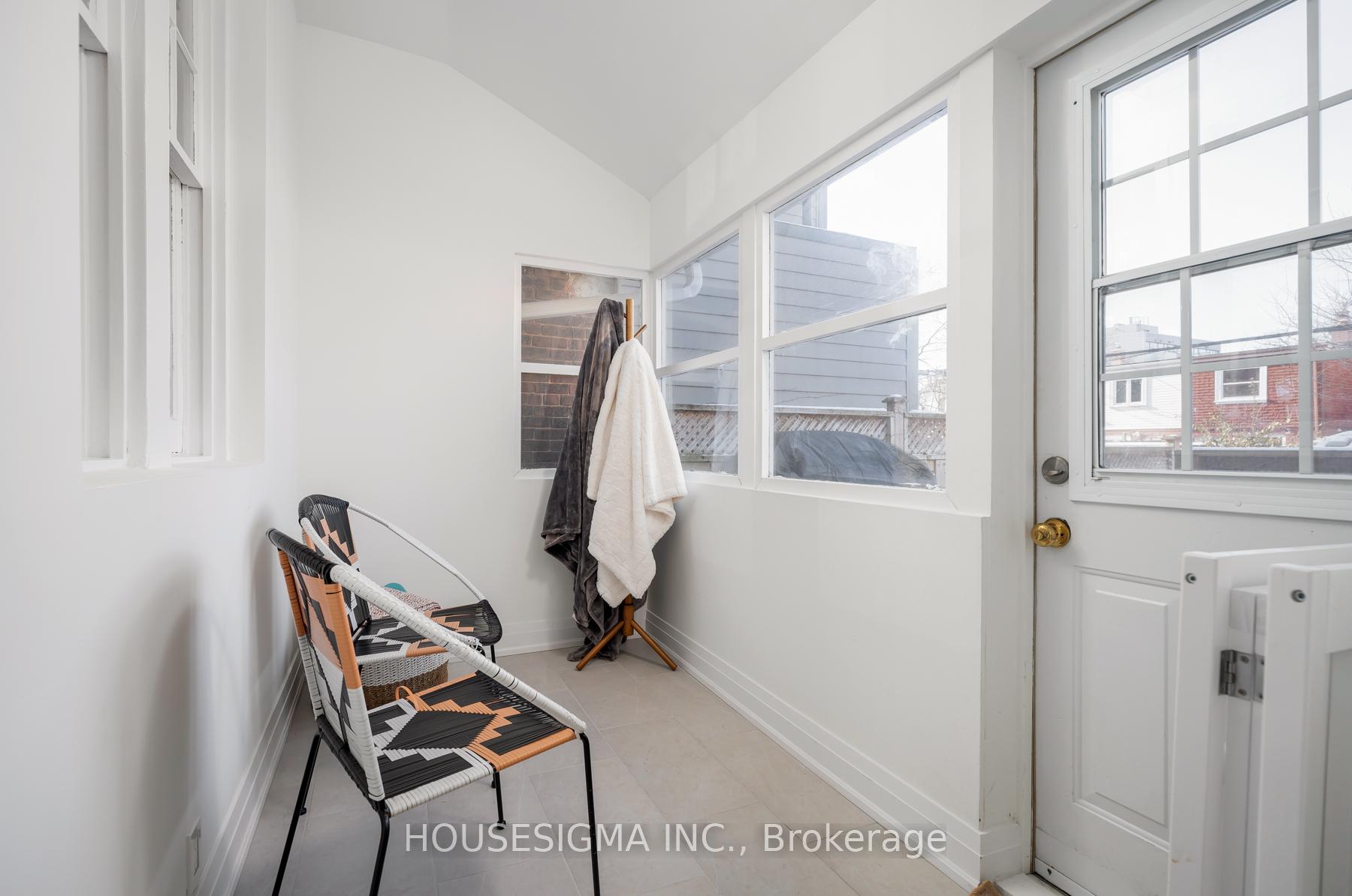 Photo 15 of 308 Kingswood Road, Toronto, The Beaches — HOMEH