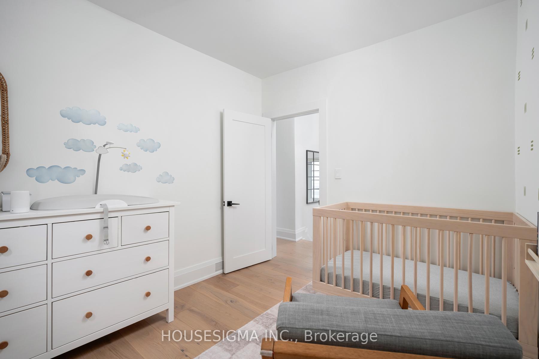 Photo 20 of 308 Kingswood Road, Toronto, The Beaches — HOMEH