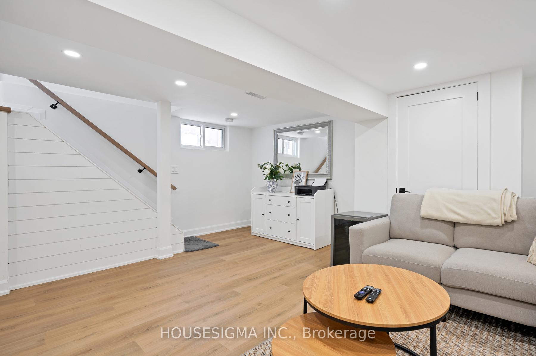 Photo 27 of 308 Kingswood Road, Toronto, The Beaches — HOMEH