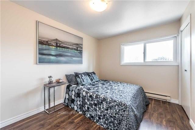 Photo 8 of 51 Malamute Crescent, Scarborough, Tam O'Shanter-Sullivan — HOMEH