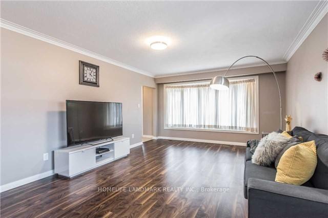 Photo 13 of 51 Malamute Crescent, Scarborough, Tam O'Shanter-Sullivan — HOMEH