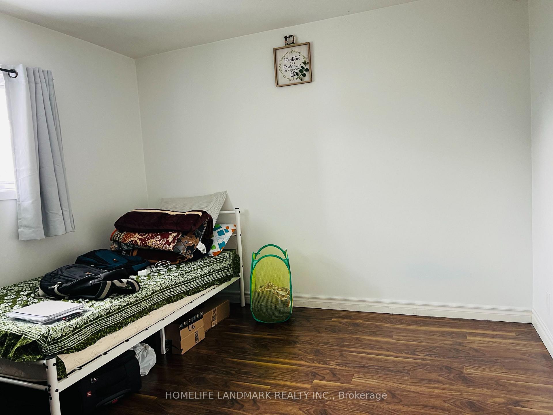 Photo 14 of 51 Malamute Crescent, Scarborough, Tam O'Shanter-Sullivan — HOMEH