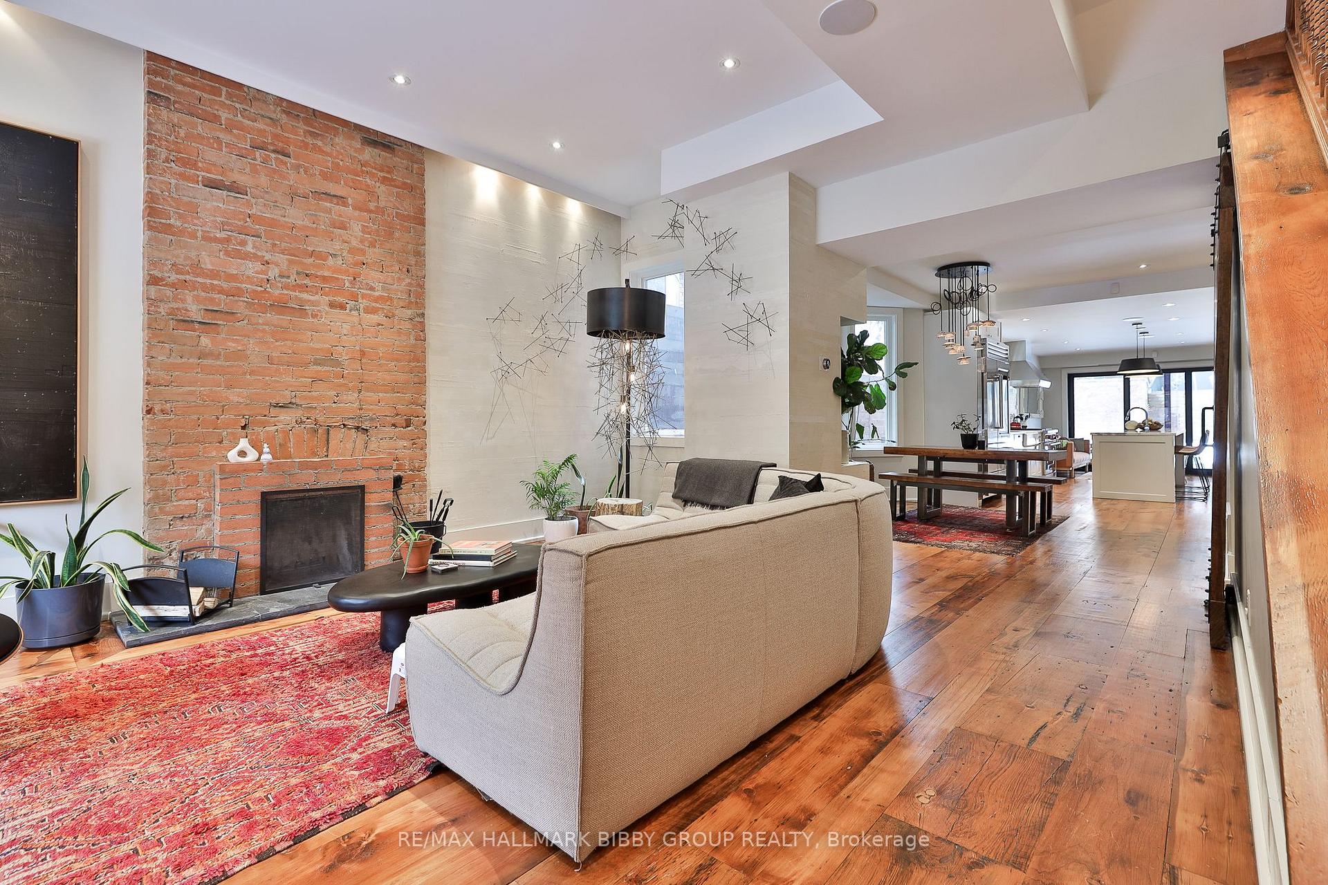 Photo 2 of 14 Delaware Avenue, Toronto, Palmerston-Little Italy — HOMEH