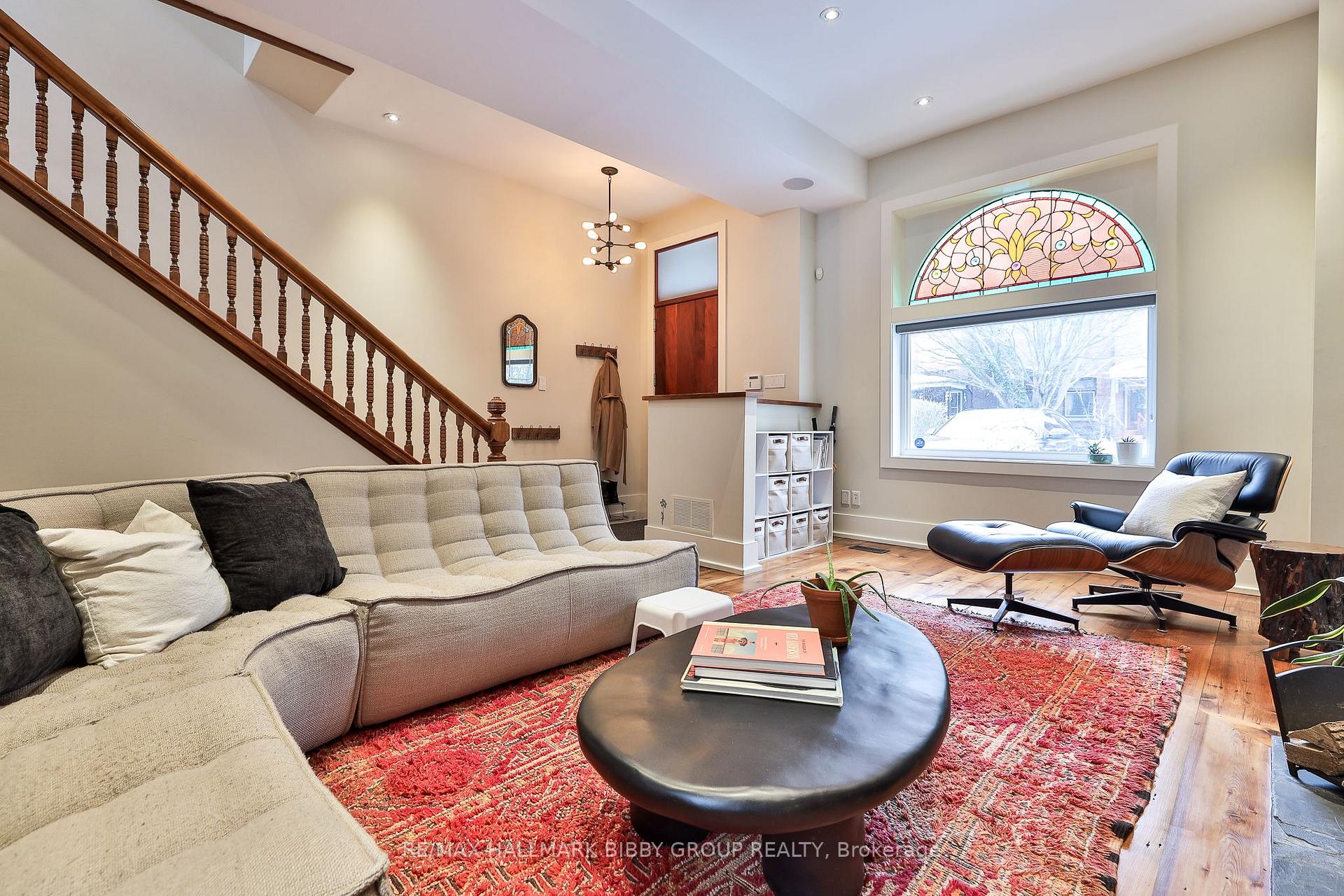 Photo 7 of 14 Delaware Avenue, Toronto, Palmerston-Little Italy — HOMEH