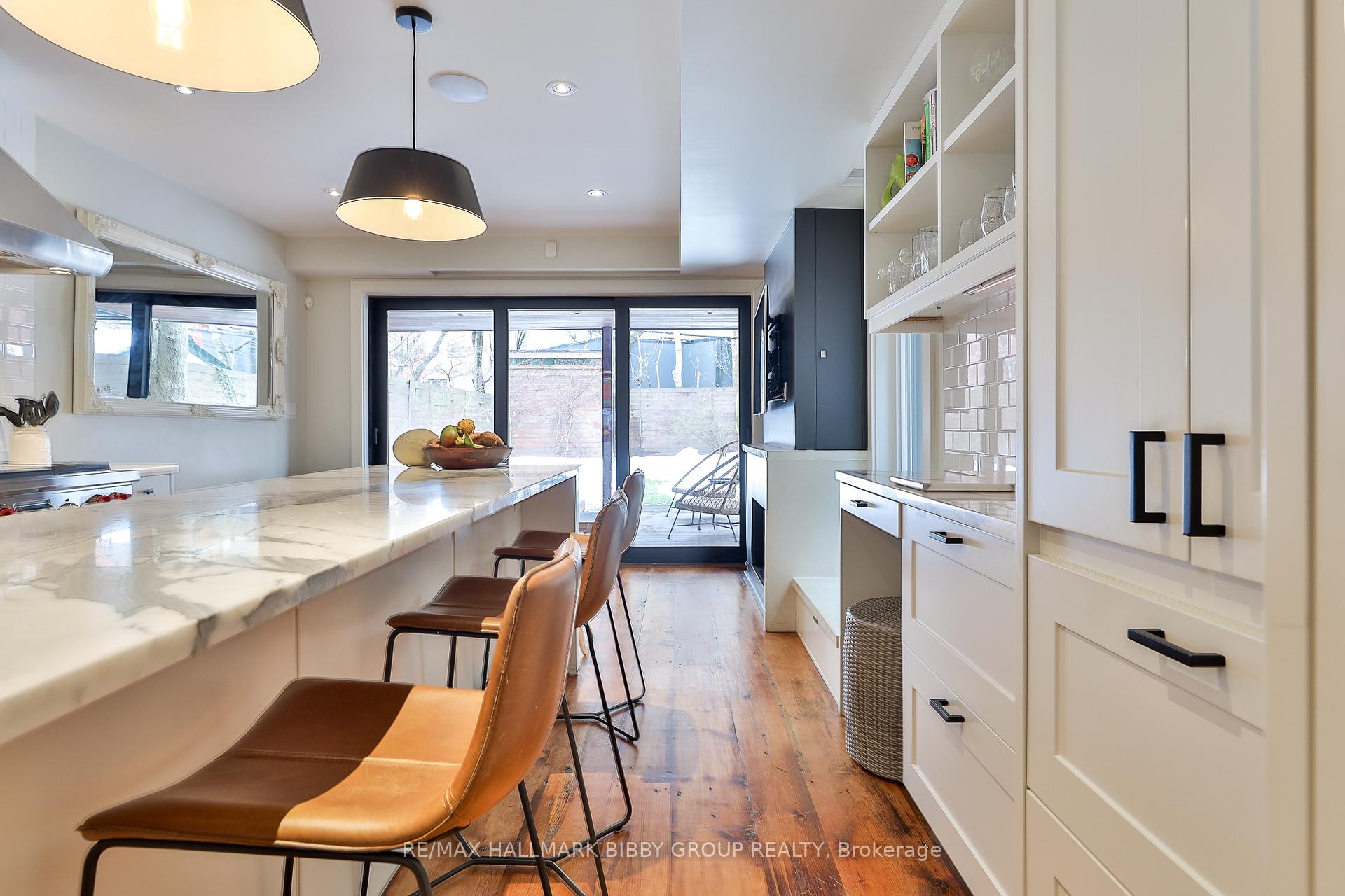 Photo 14 of 14 Delaware Avenue, Toronto, Palmerston-Little Italy — HOMEH